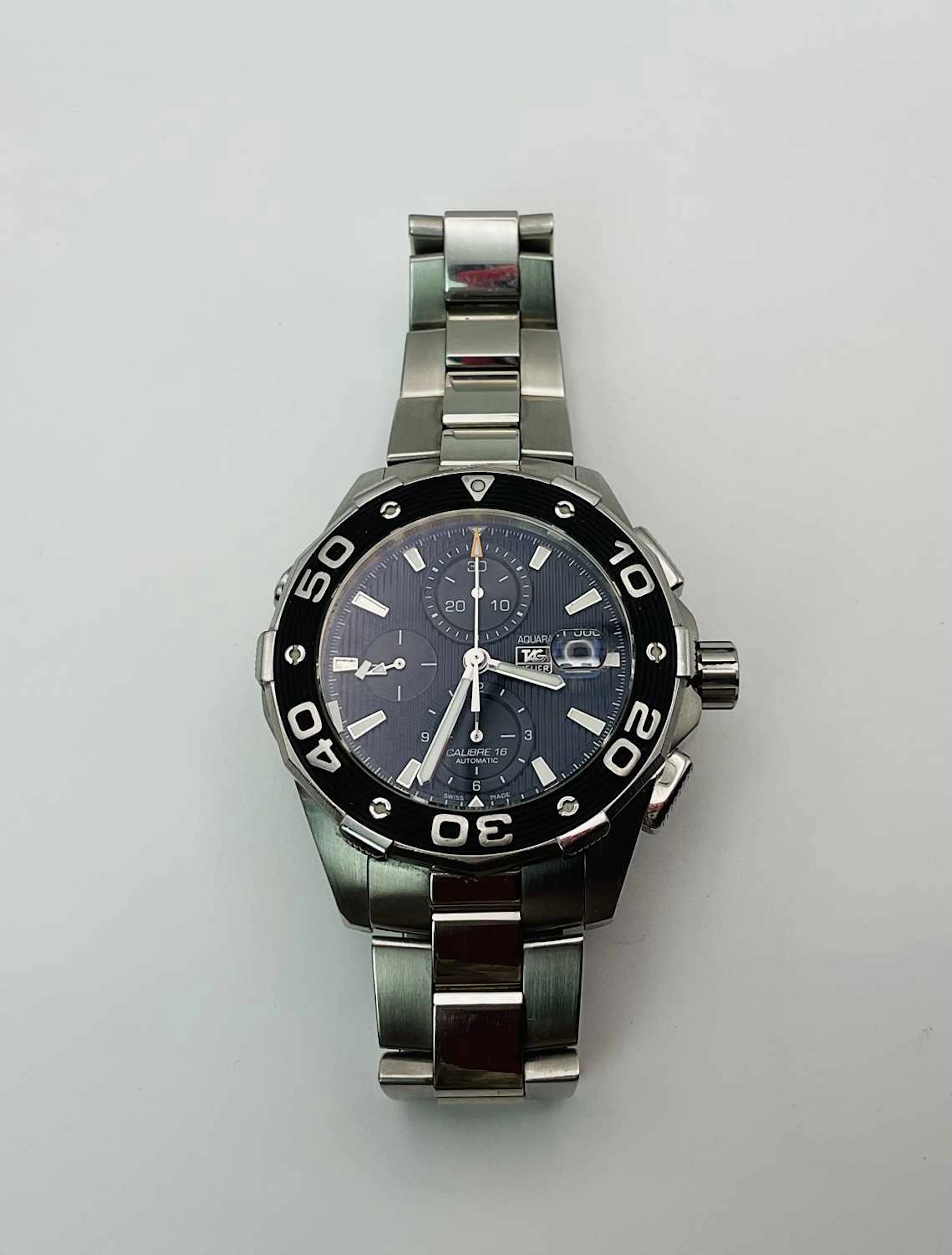 TAG HEUER; a gentleman's stainless steel 'Aquaracer 500M'