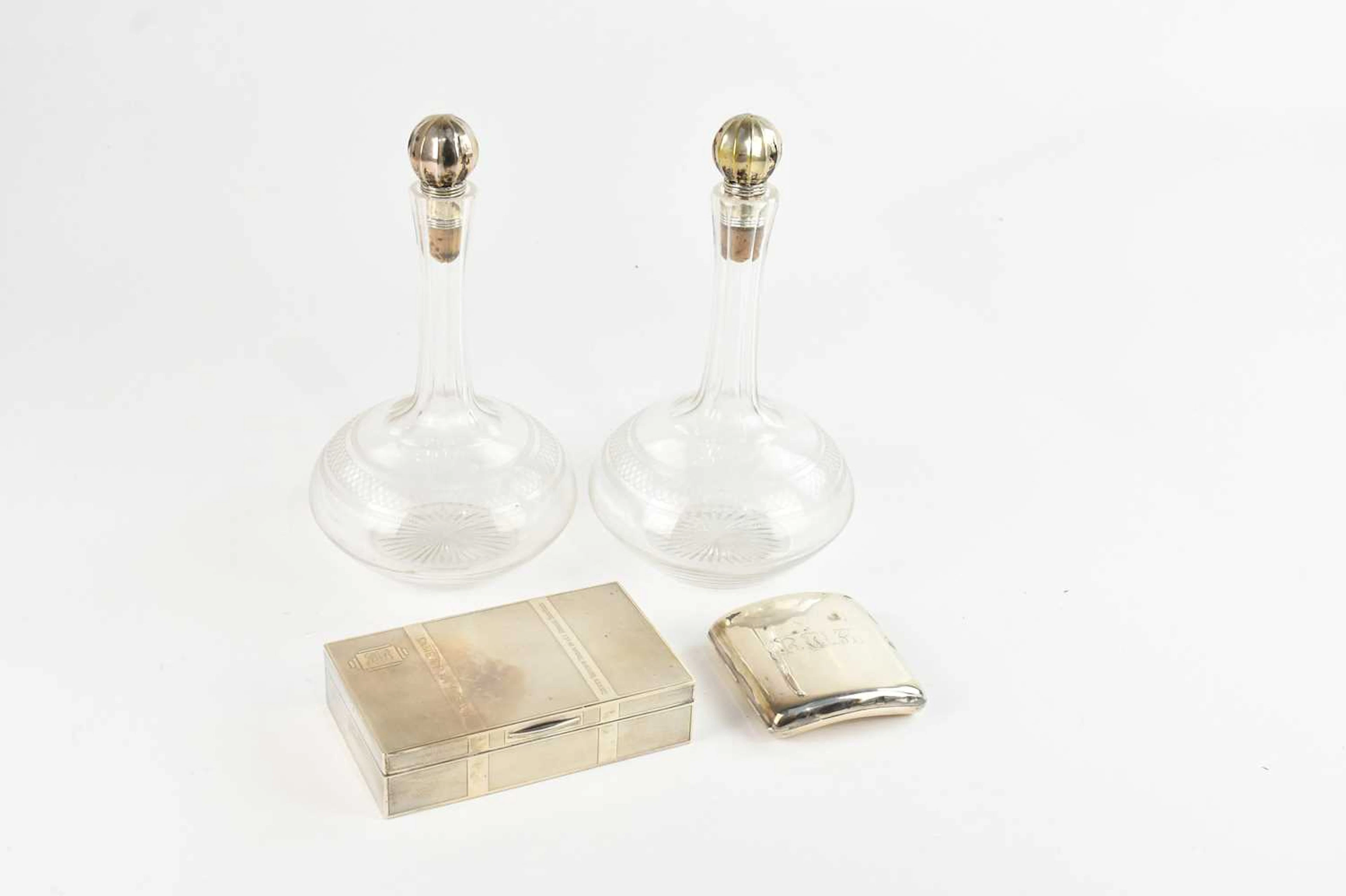 DEAKIN & FRANCIS; a George V hallmarked silver cigarette case