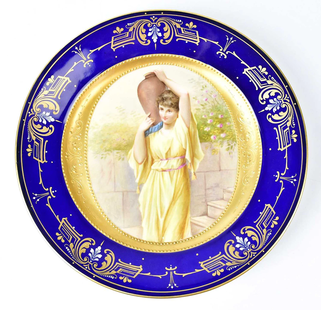 ROYAL VIENNA; a 19th century cabinet plate