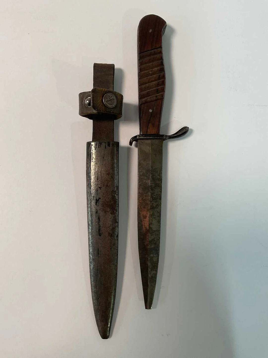 A WWI German trench/fighting knife