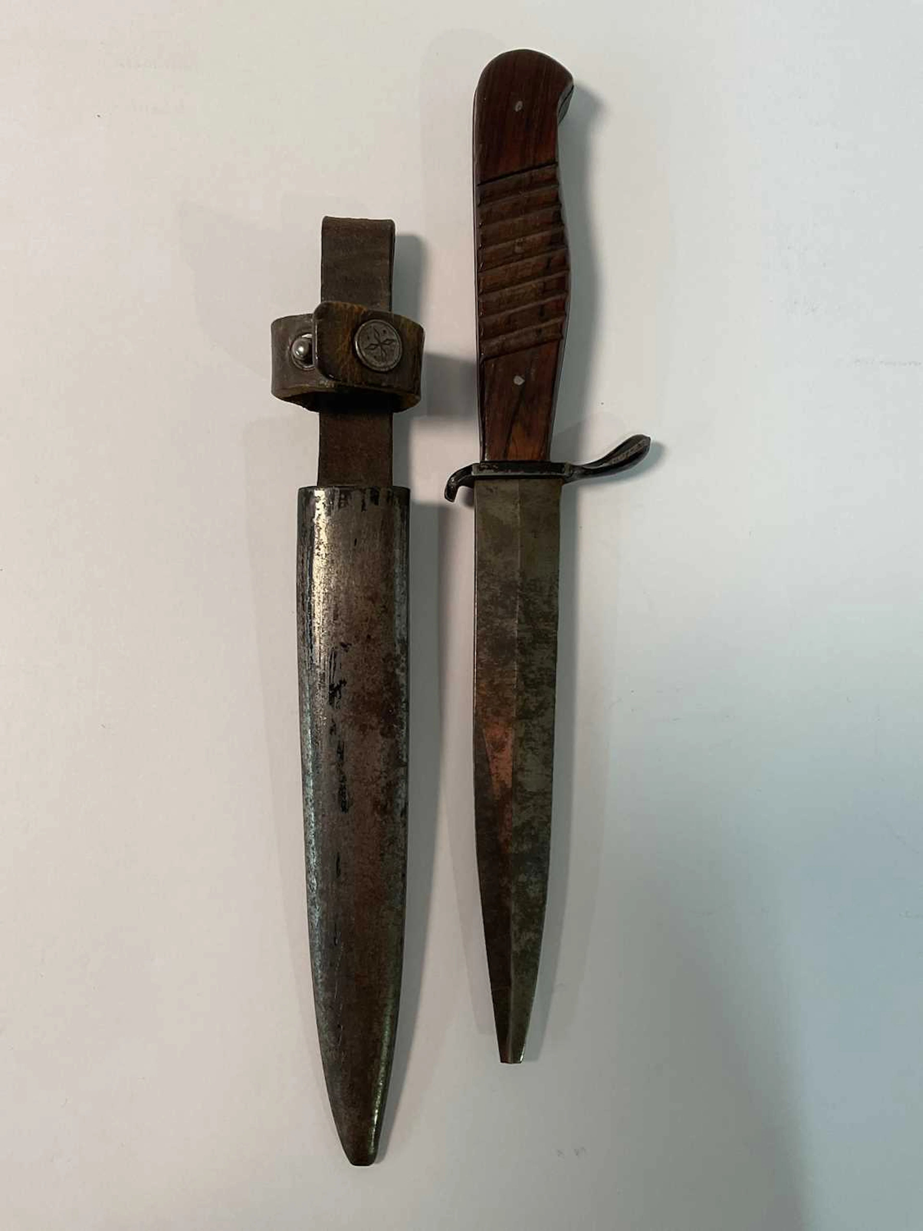 A WWI German trench/fighting knife