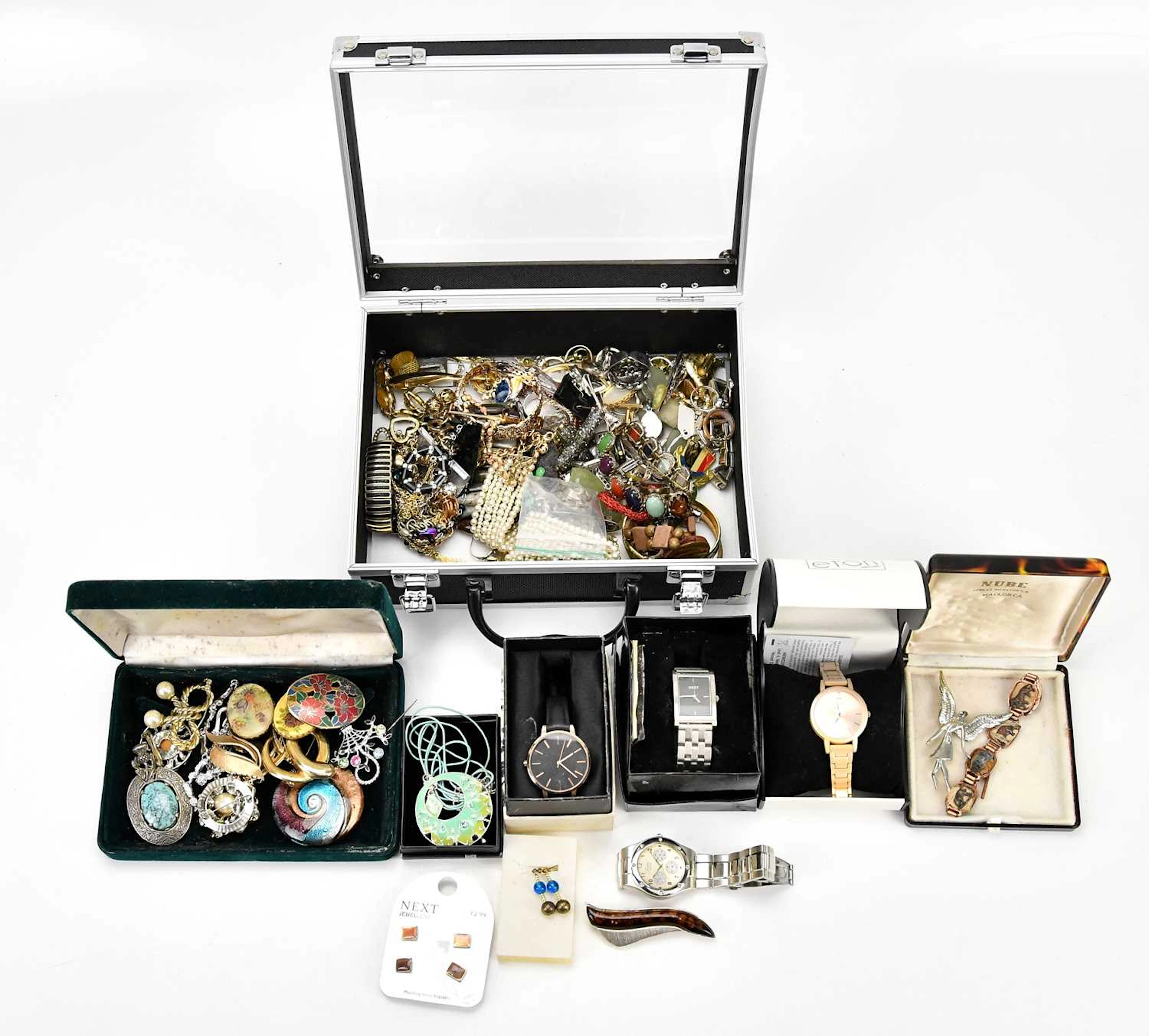 A quantity of costume jewellery including bracelets