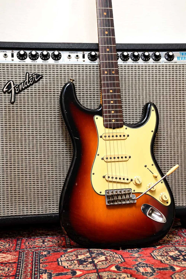 FENDER; a 1964 Stratocaster