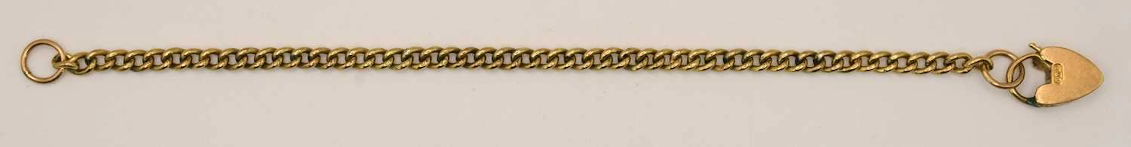 An 18ct yellow gold flat Cuban link bracelet