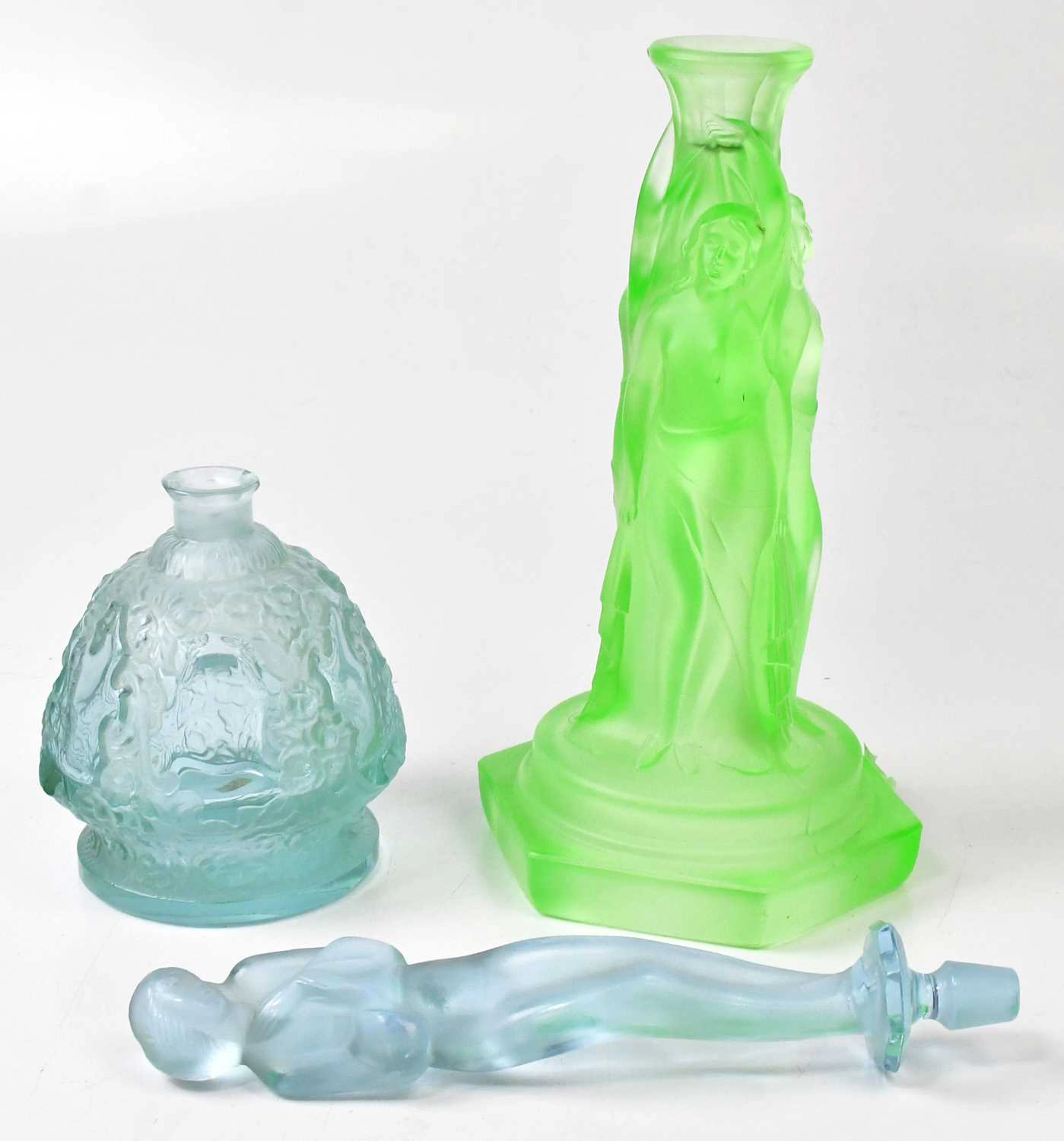 Three pieces of 1930s decorative glass