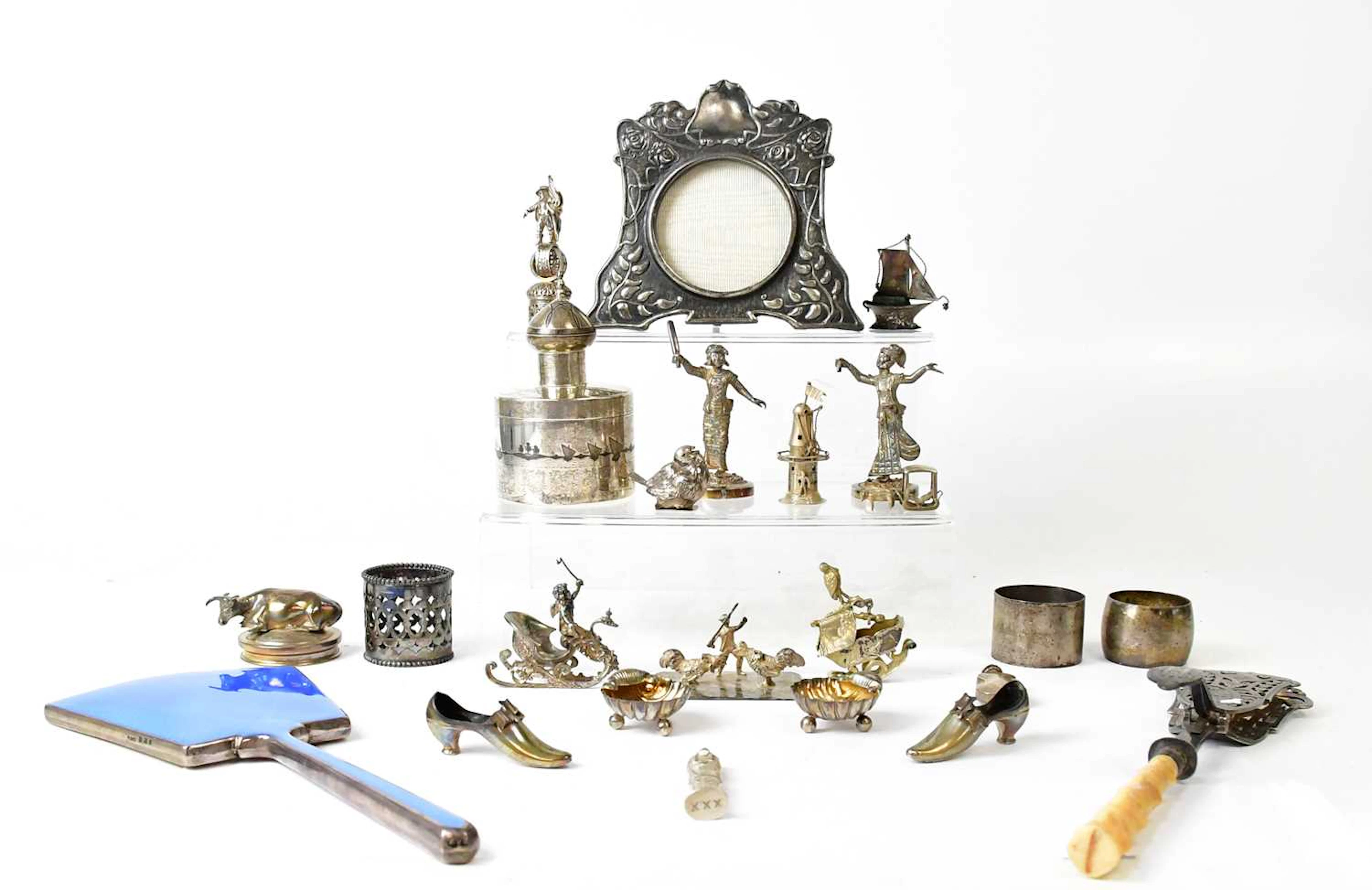 A mixed lot of hallmarked silver and silver-plated ware