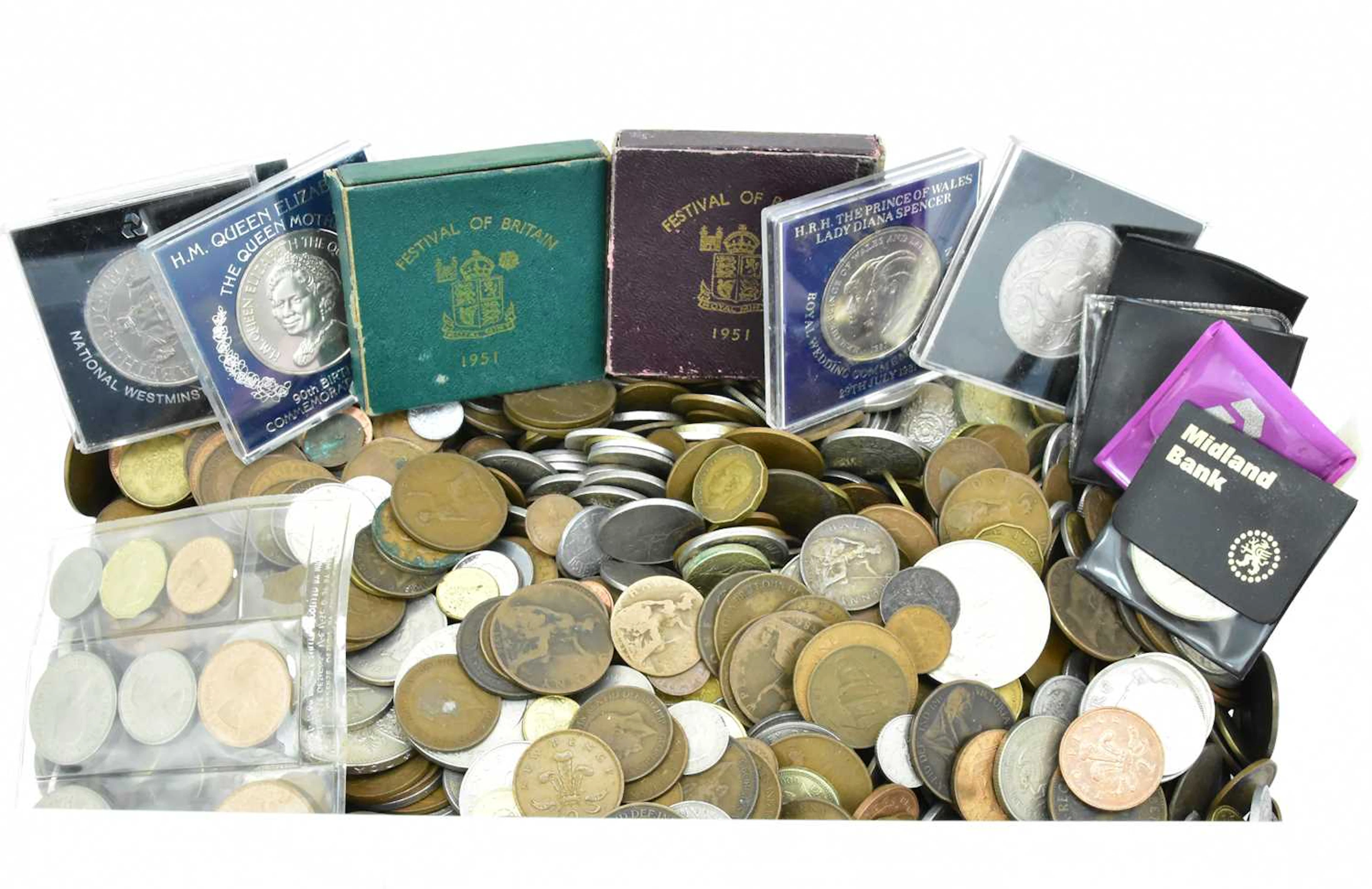A large collection of mixed UK and world coins
