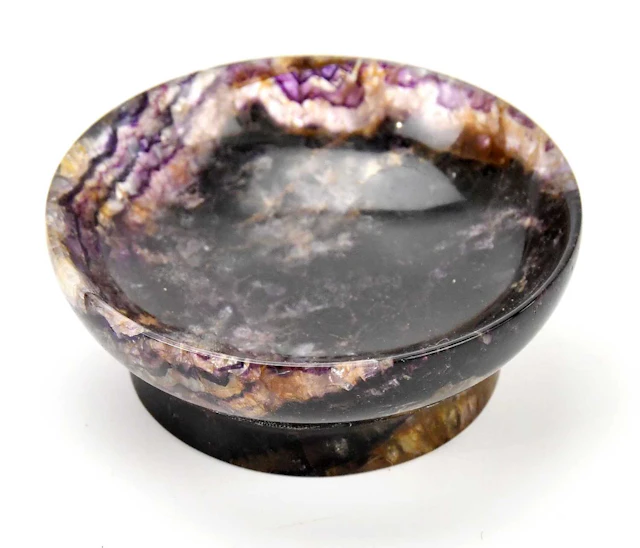 A late 19th/early 20th century Blue John footed bowl