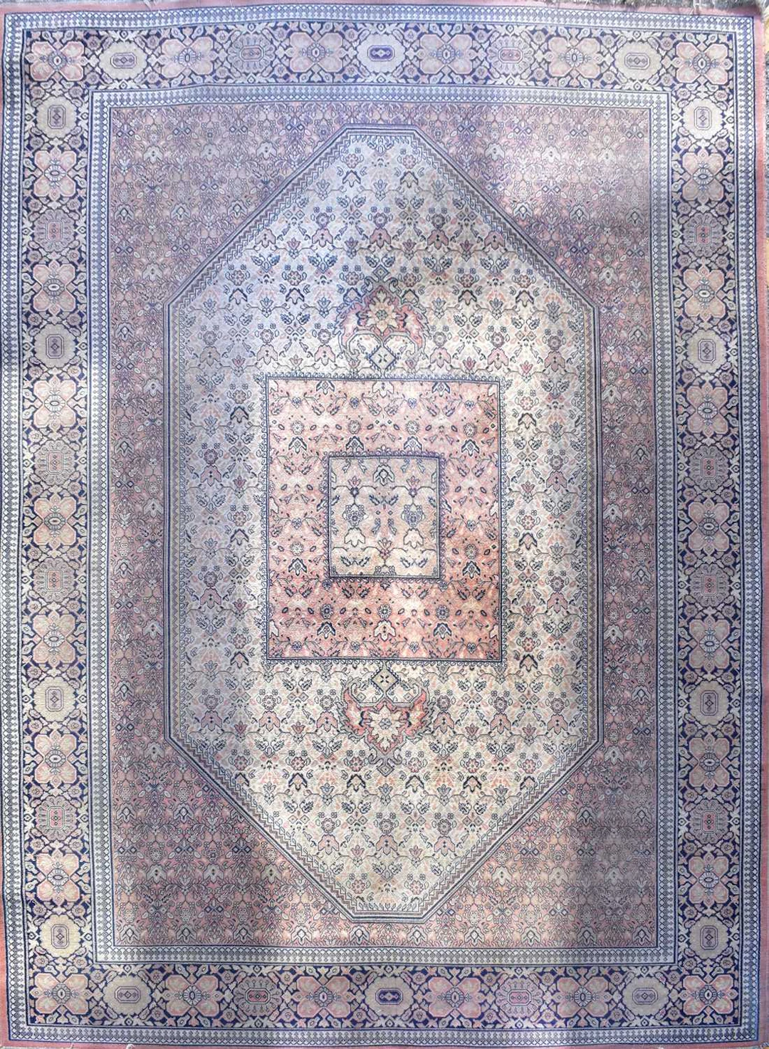 A Persian Super Keshan wool carpet/rug
