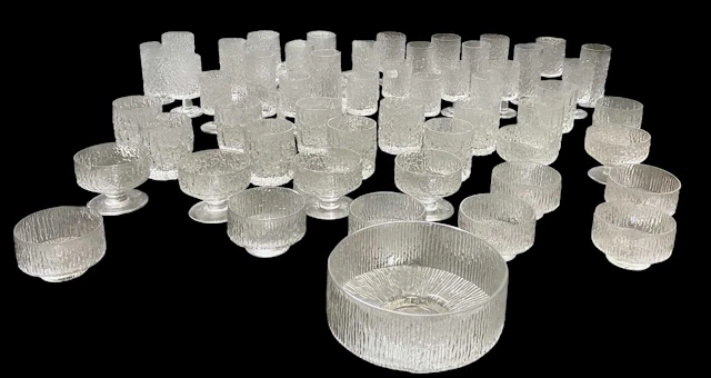 WHITEFRIARS; a suite of assorted mid century 'Bark' textured clear glassware
