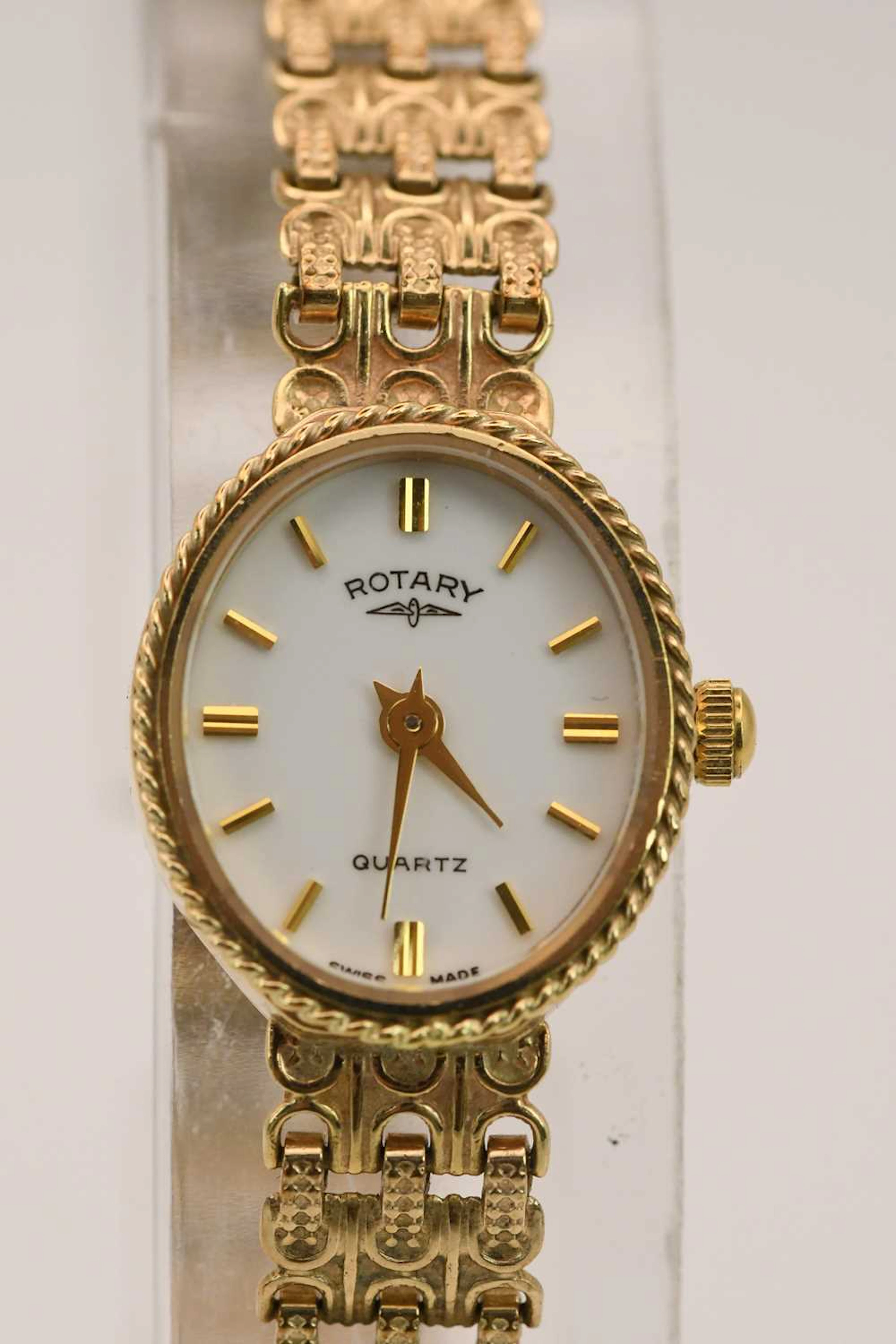 ROTARY; a 9ct yellow gold cased lady's quartz movement wristwatch