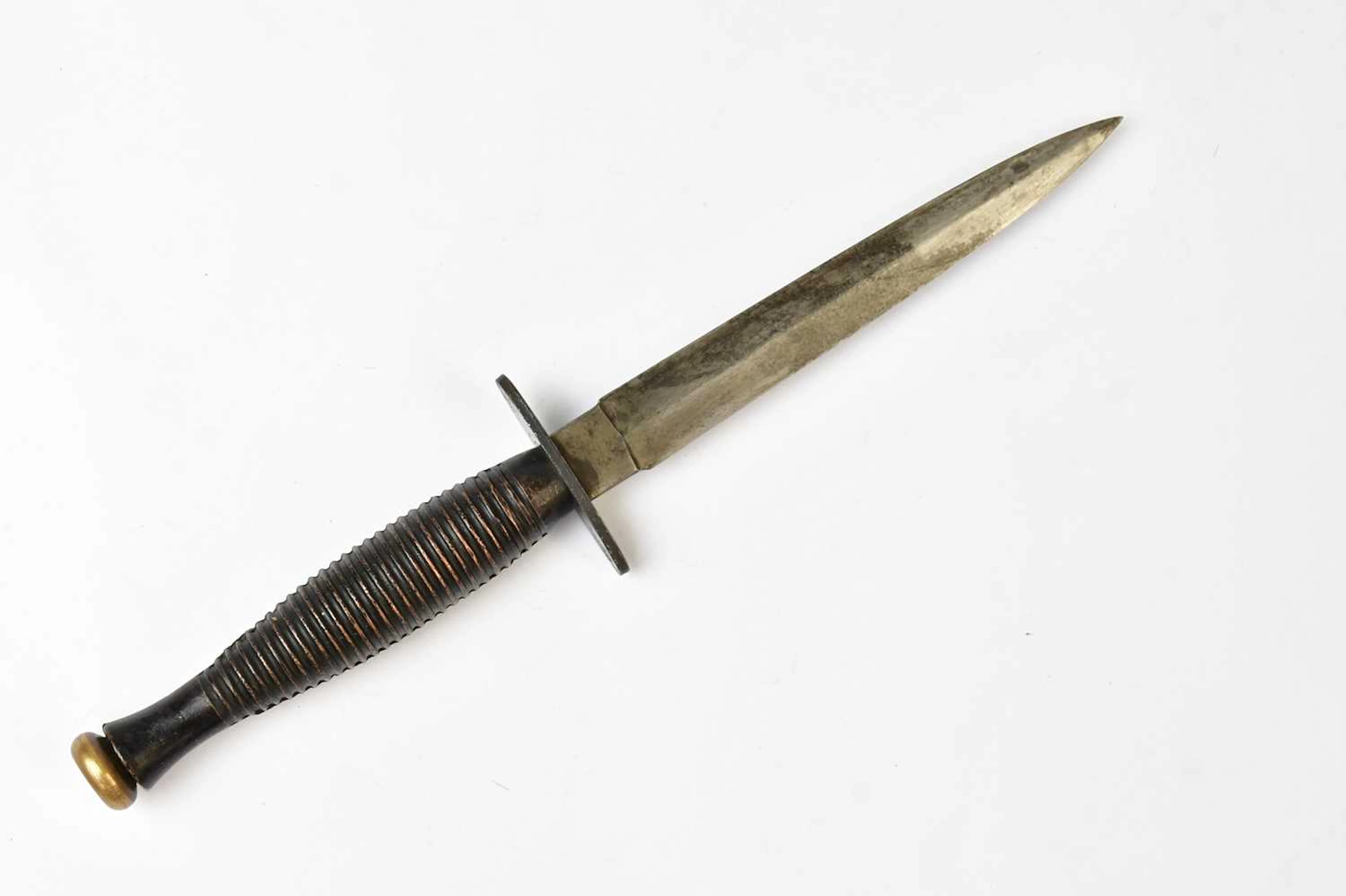 An R Cooper Sheffield 3rd pattern Fairburn Sykes commando knife