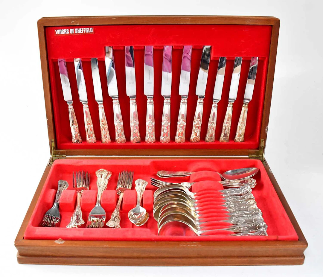 VINERS; a boxed silver plated 'Kings' pattern six-setting cutlery service