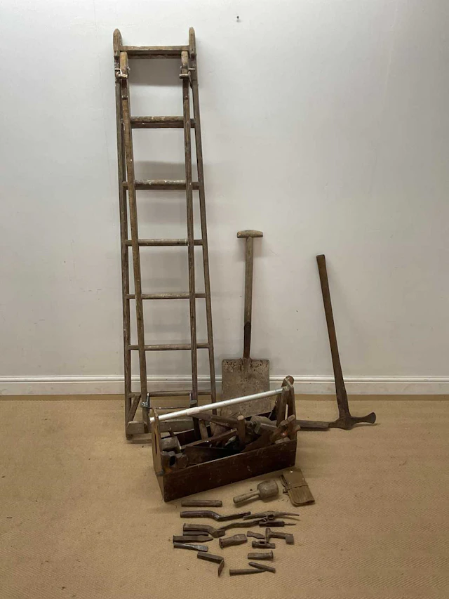 A quantity of handy man tools