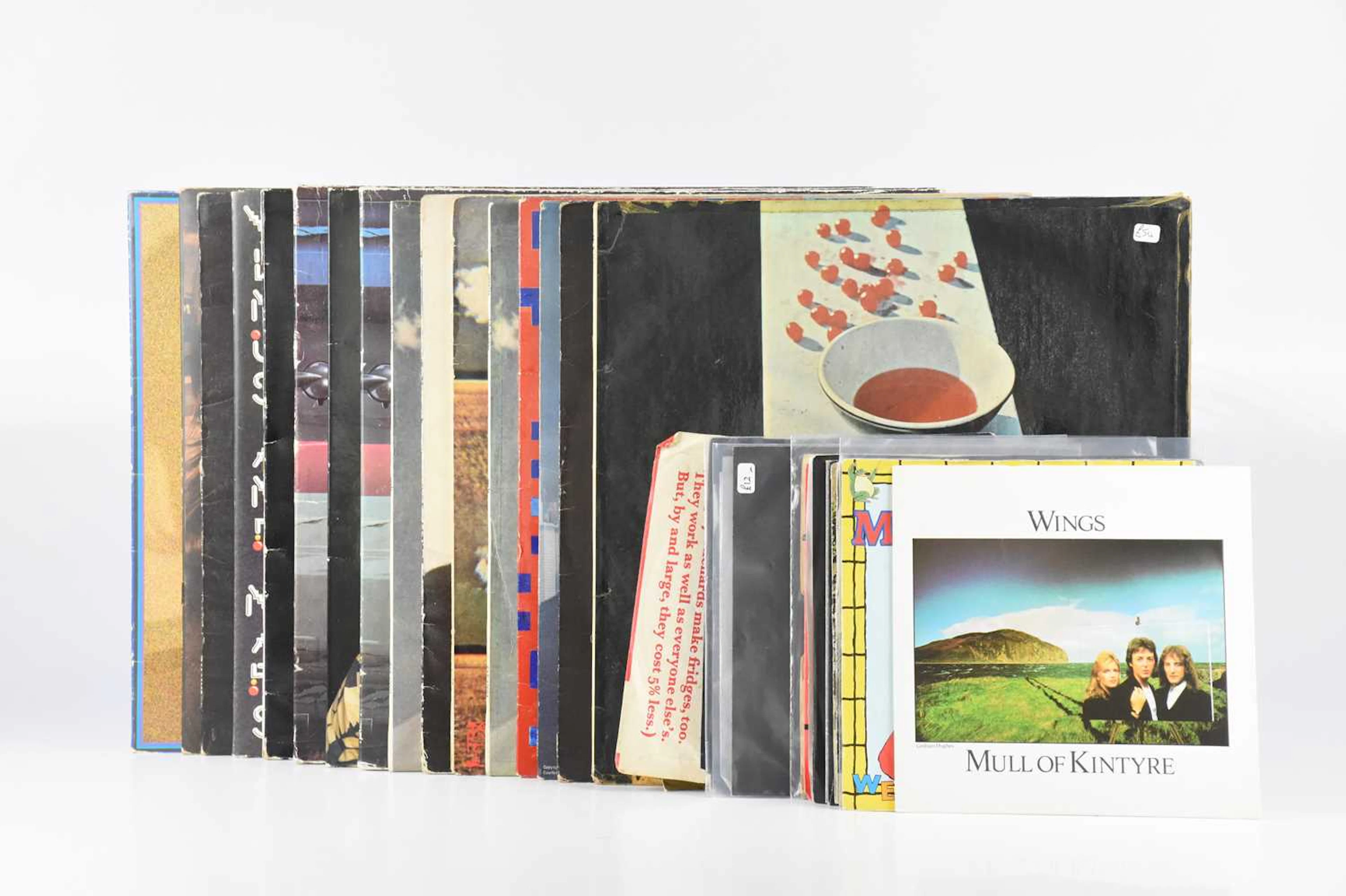 THE BEALTES RELATED; fifteen albums from John Lennon