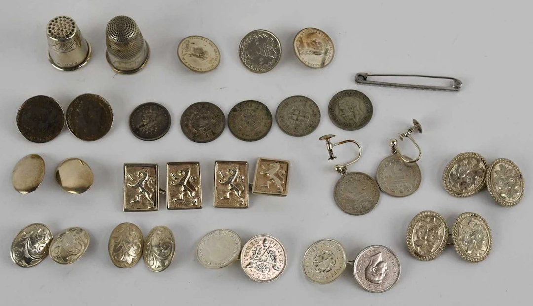 A small quantity of assorted 925 silver jewellery and coin set jewellery