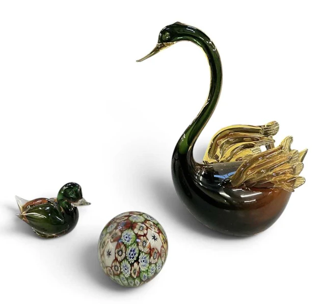 MURANO; two vintage art glass figures of birds comprising a swan
