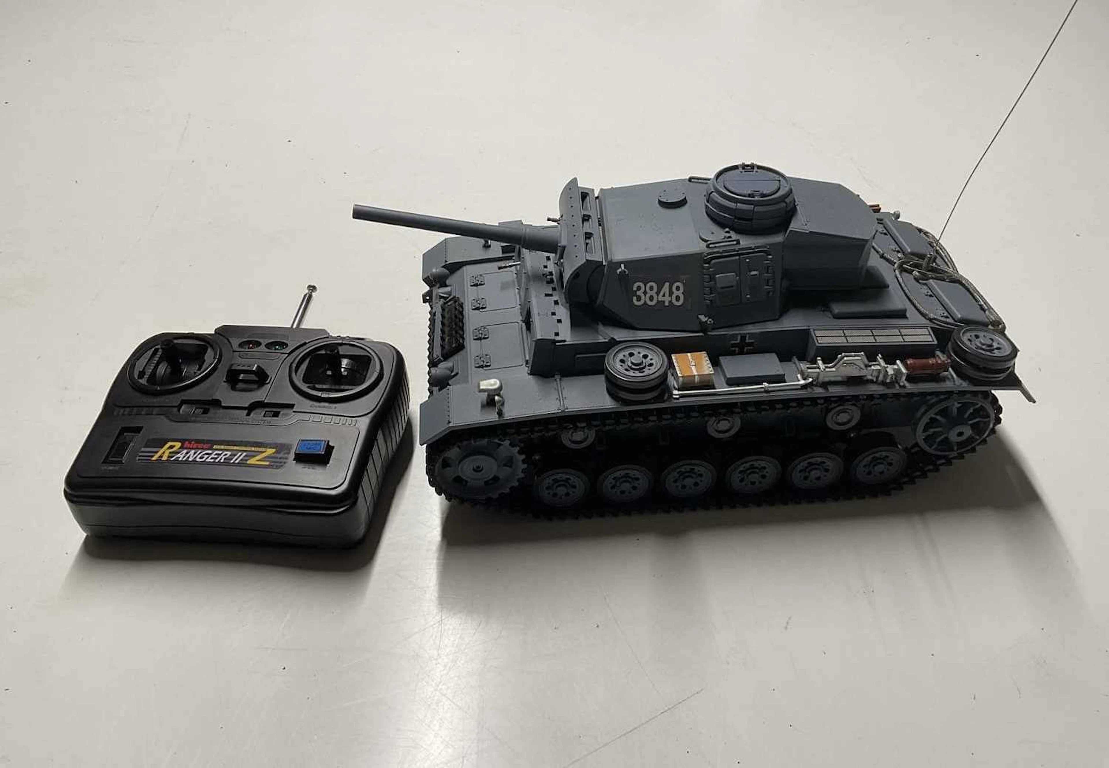 HENG LONG; a 1/16th scale German Panzer tank