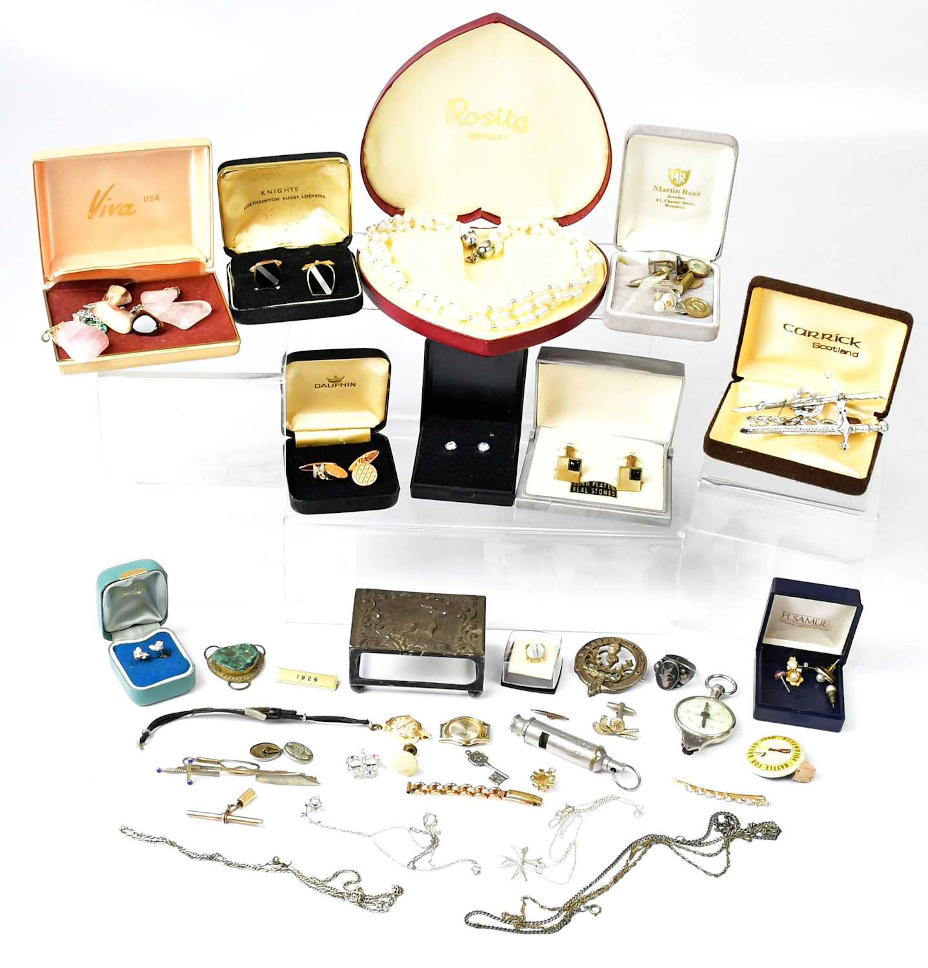 A group of silver jewellery comprising a Thai sterling silver adjustable ring