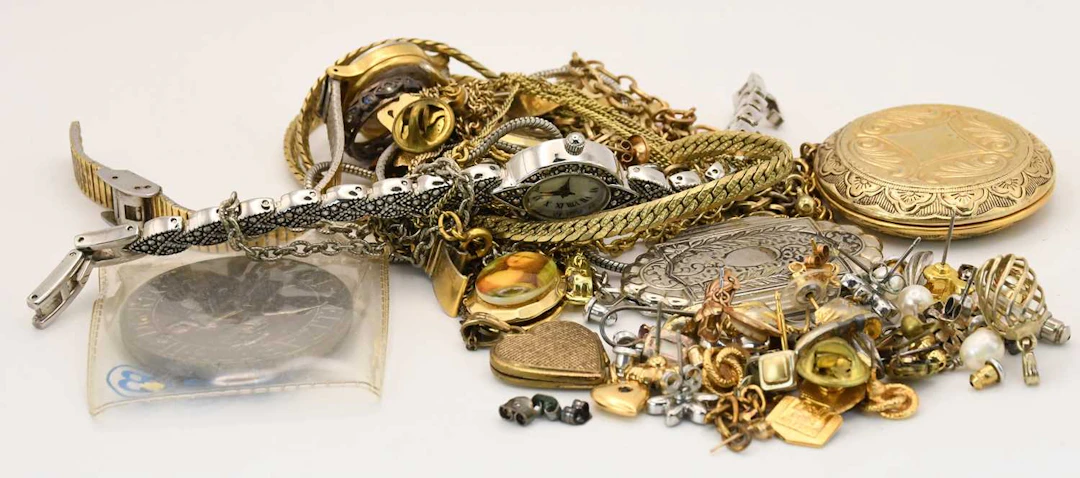 Various items of costume jewellery including lady's watches