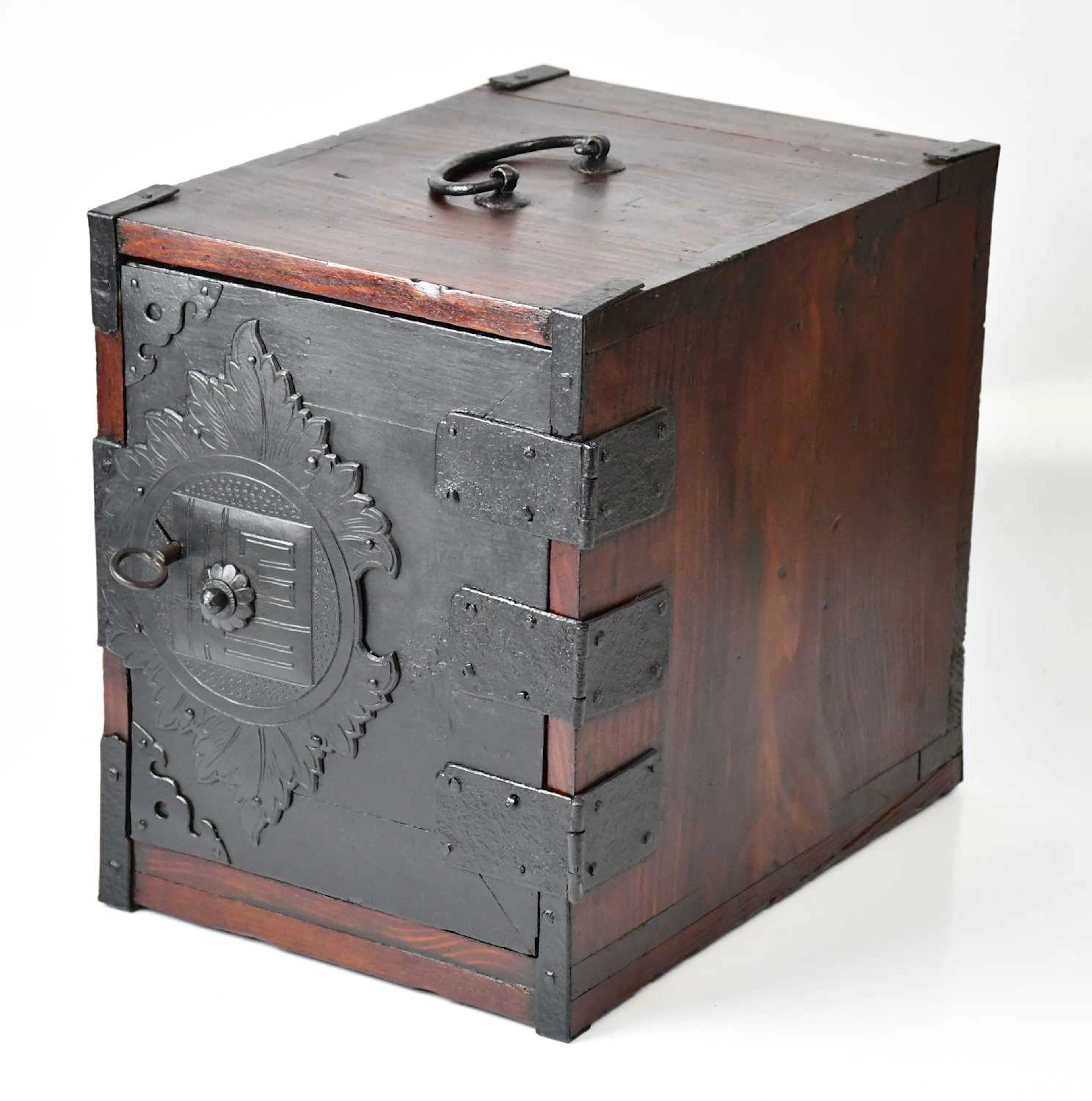 A Japanese Edo period kakesuzuri funa dansu