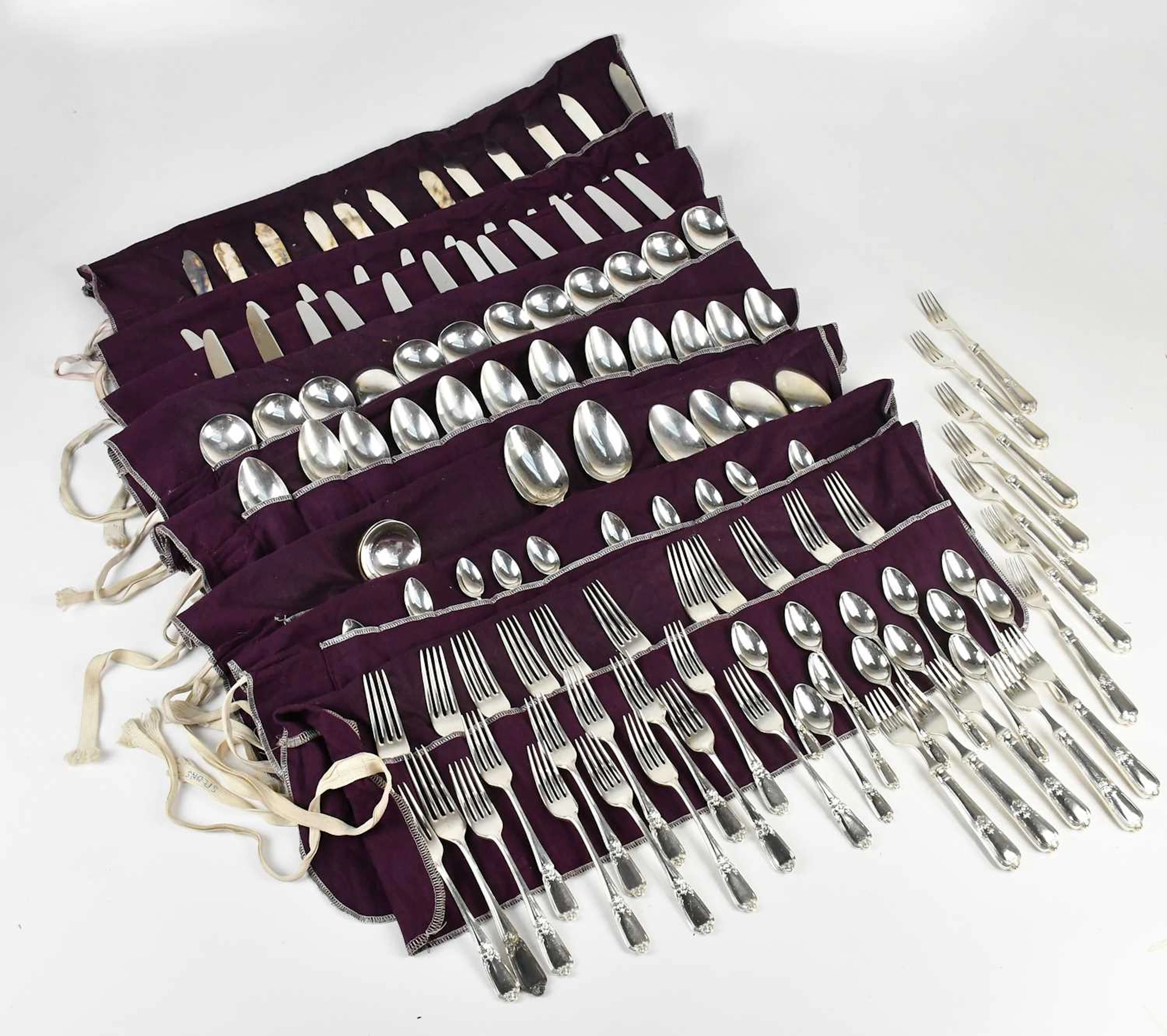 ROBERTS & BELK; a suite of modern hallmarked silver cutlery