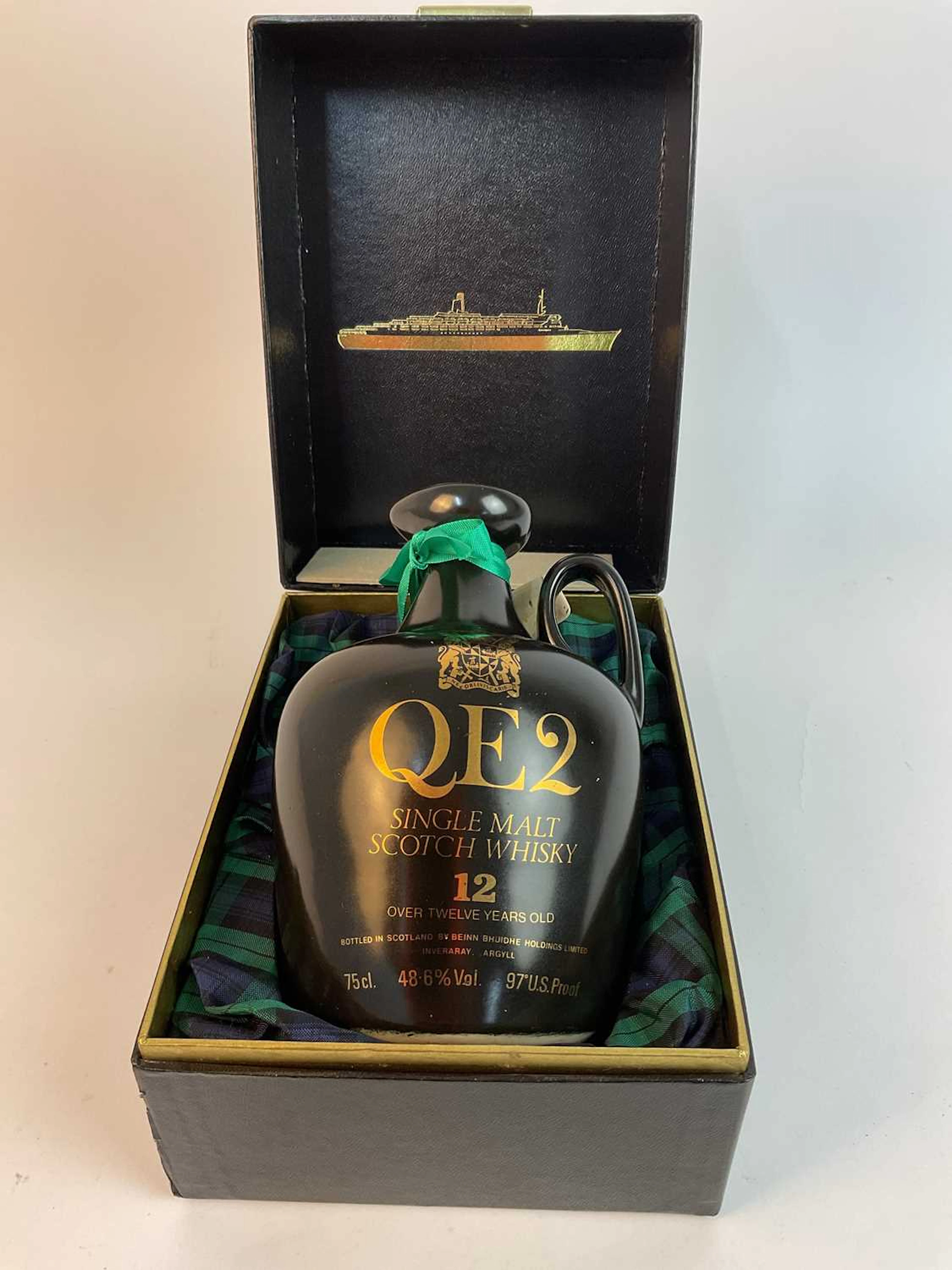 WHISKY; a bottle of QE2 single malt Scotch whisky