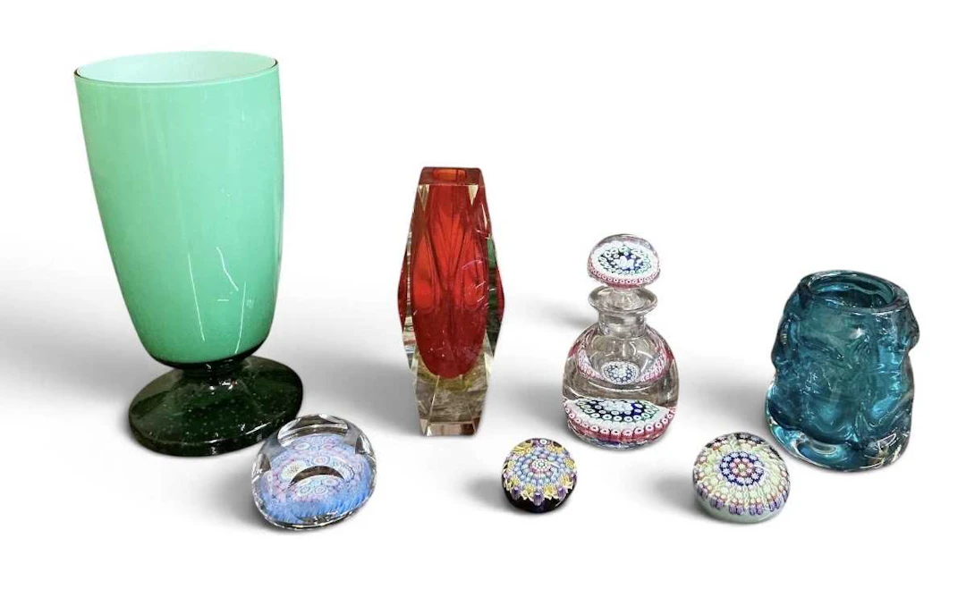A quantity of assorted art and studio glass including...
