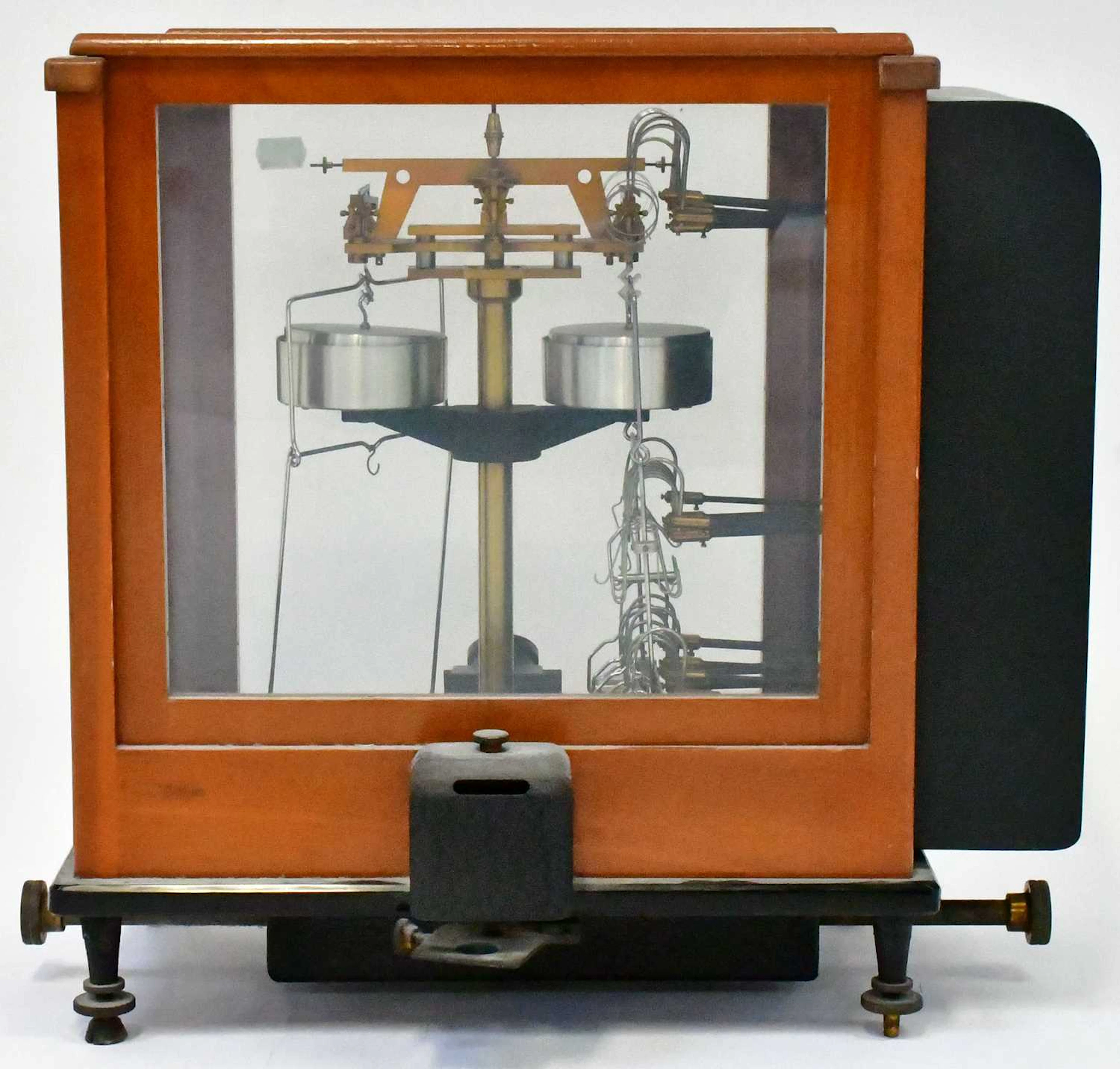 A Stanton Instruments Ltd laboratory analytical balance scale