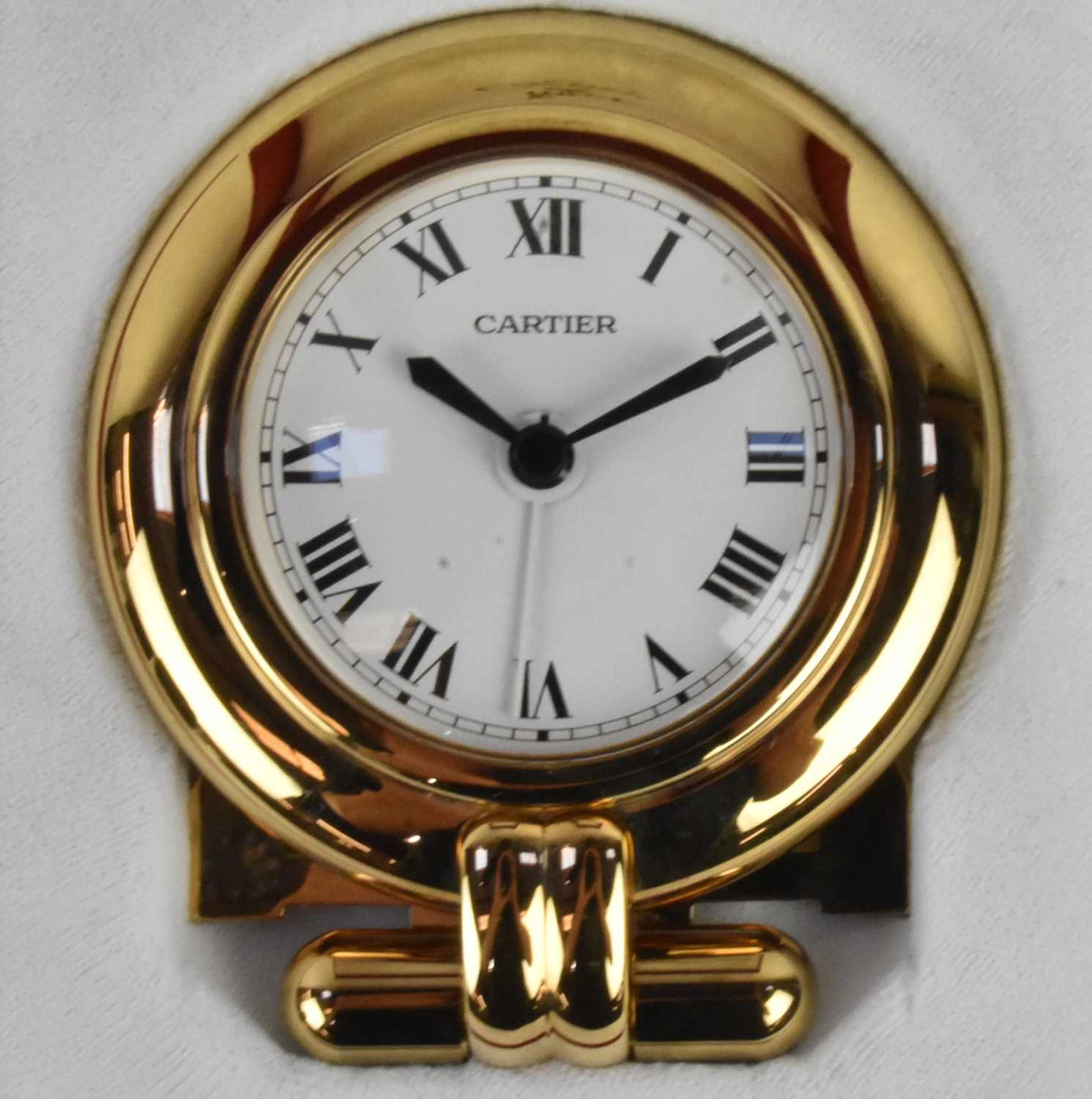 MUST DE CARTIER; a boxed polished gold tone 'Colisée' travelling desk clock