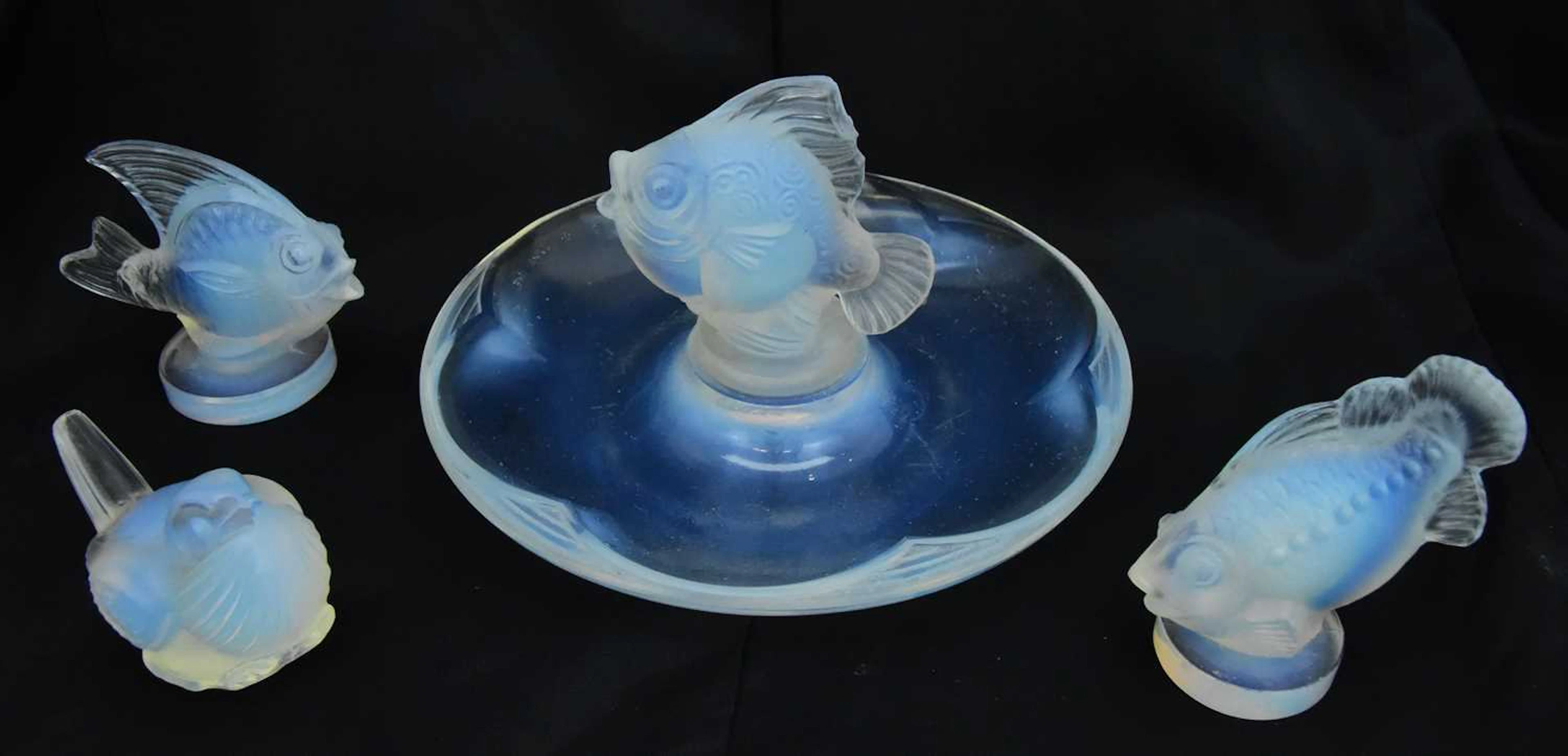 SABINO; an opalescent glass pin dish of circular form