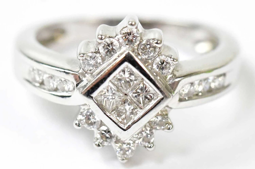 An 18ct white gold ring set with diamonds