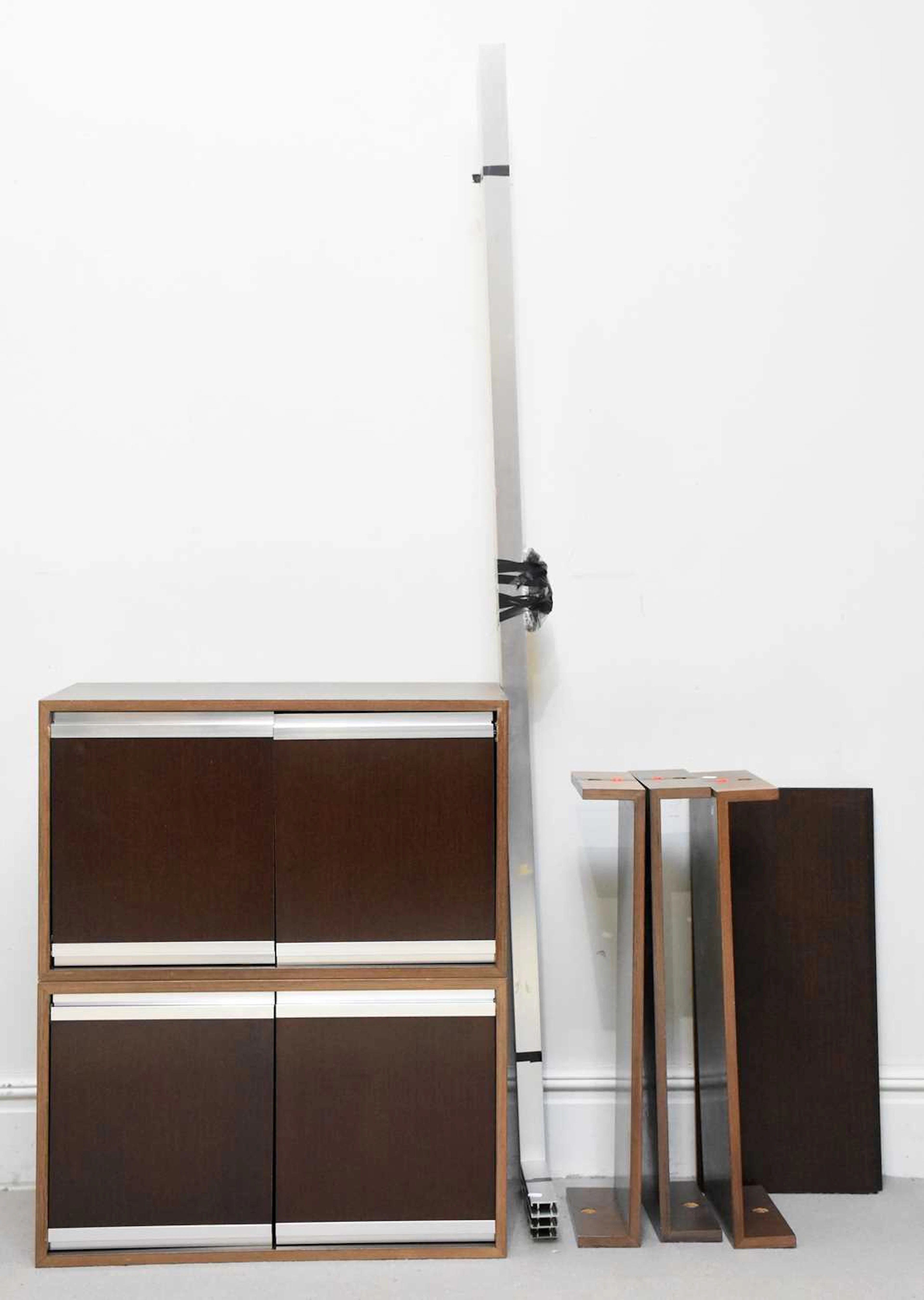 LIGNE; a contemporary wall system