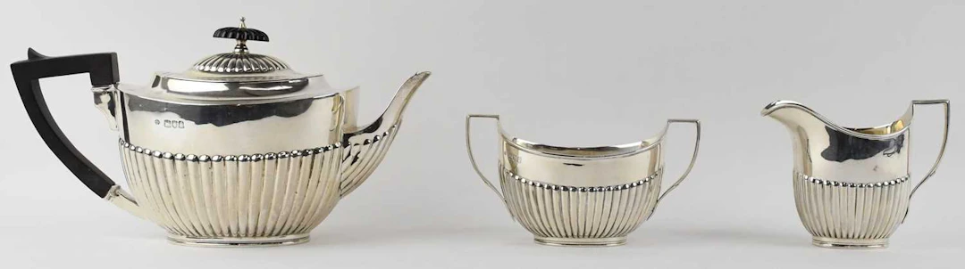 WILLIAM HUTTON & SONS LTD; an Edward VII hallmarked...