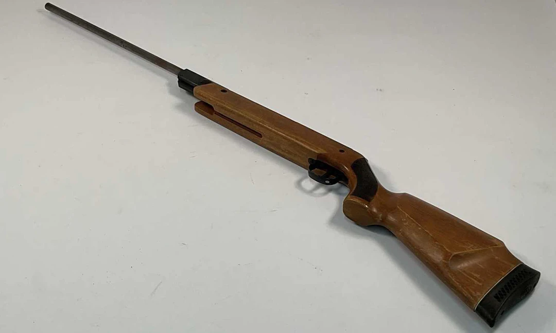 A Diana cal 5.5 break barrel air rifle