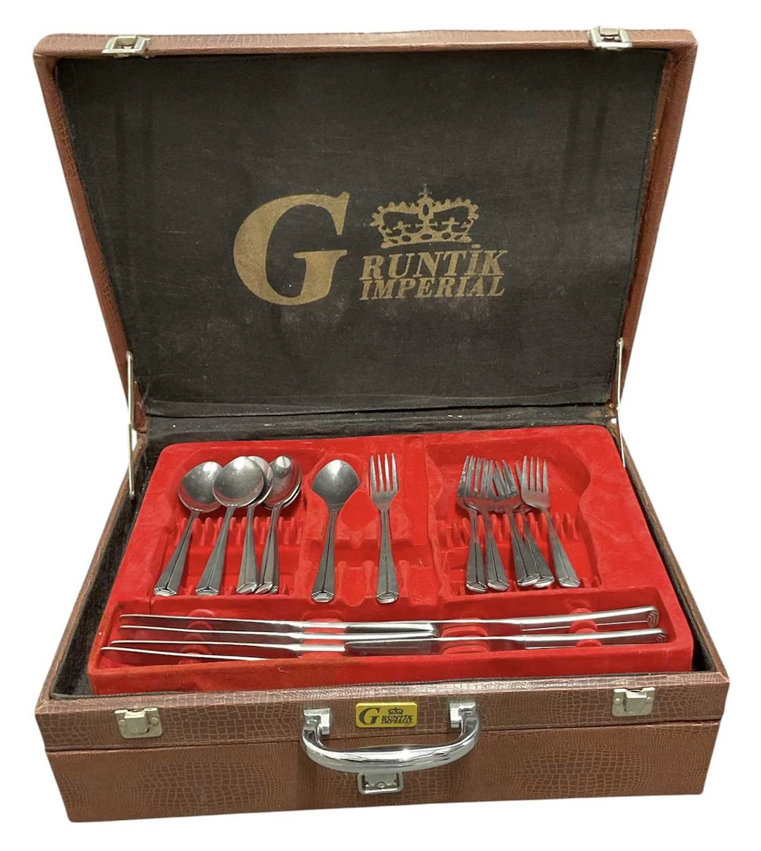 GRUNTIK IMPERIAL; a modern cased part six setting canteen...