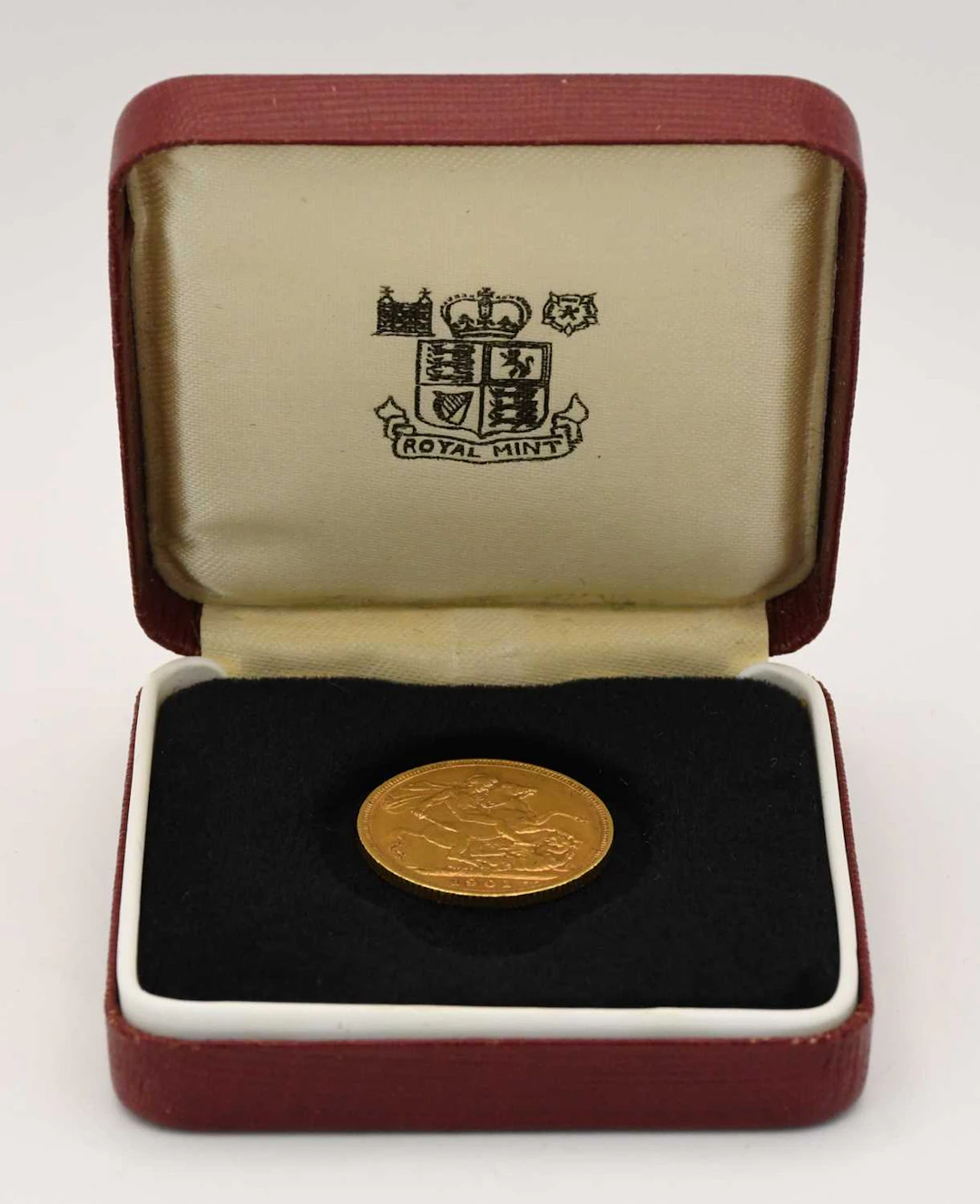 A Victoria full sovereign