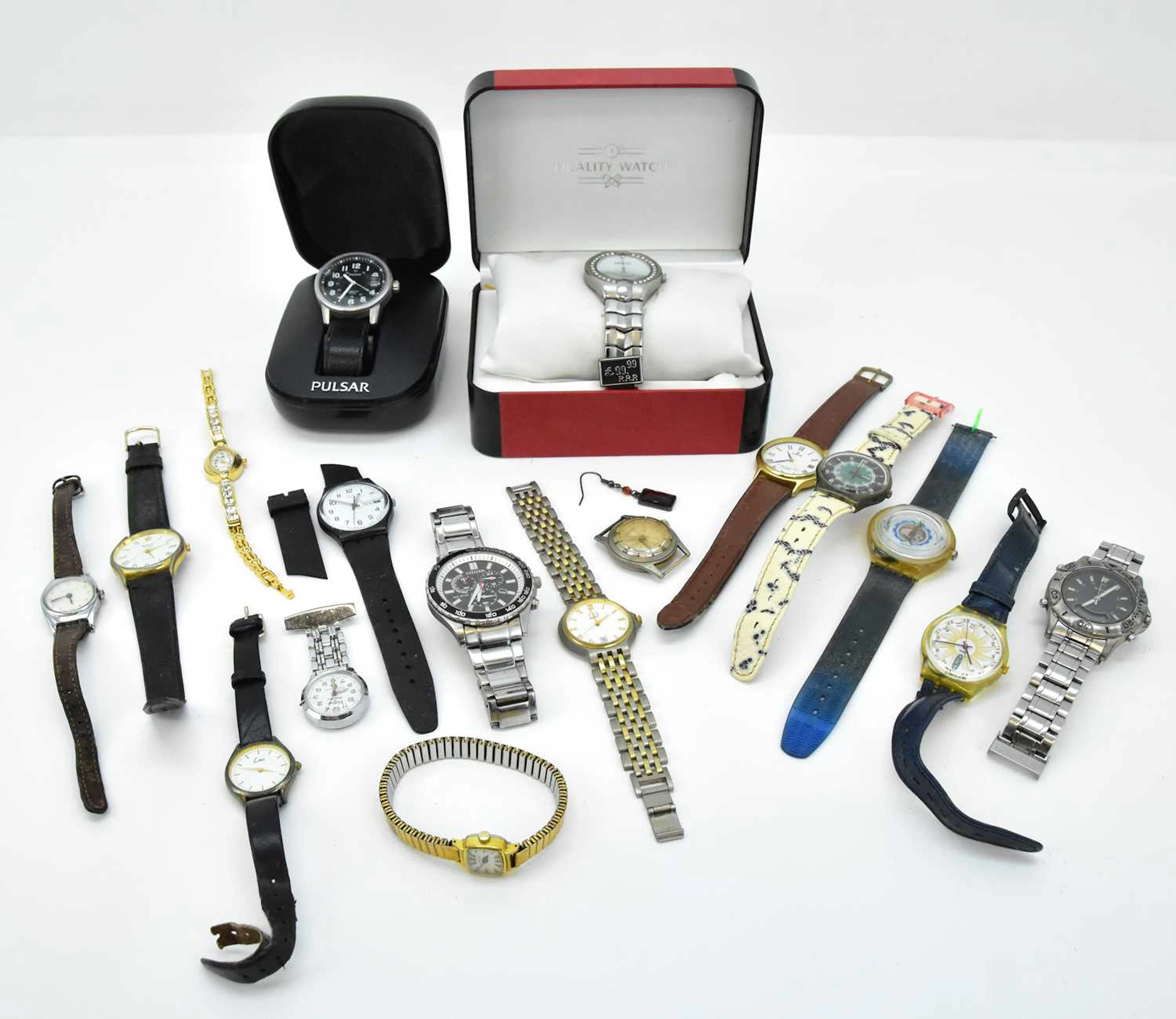 A quantity of lady's and gentleman's dress wristwatches