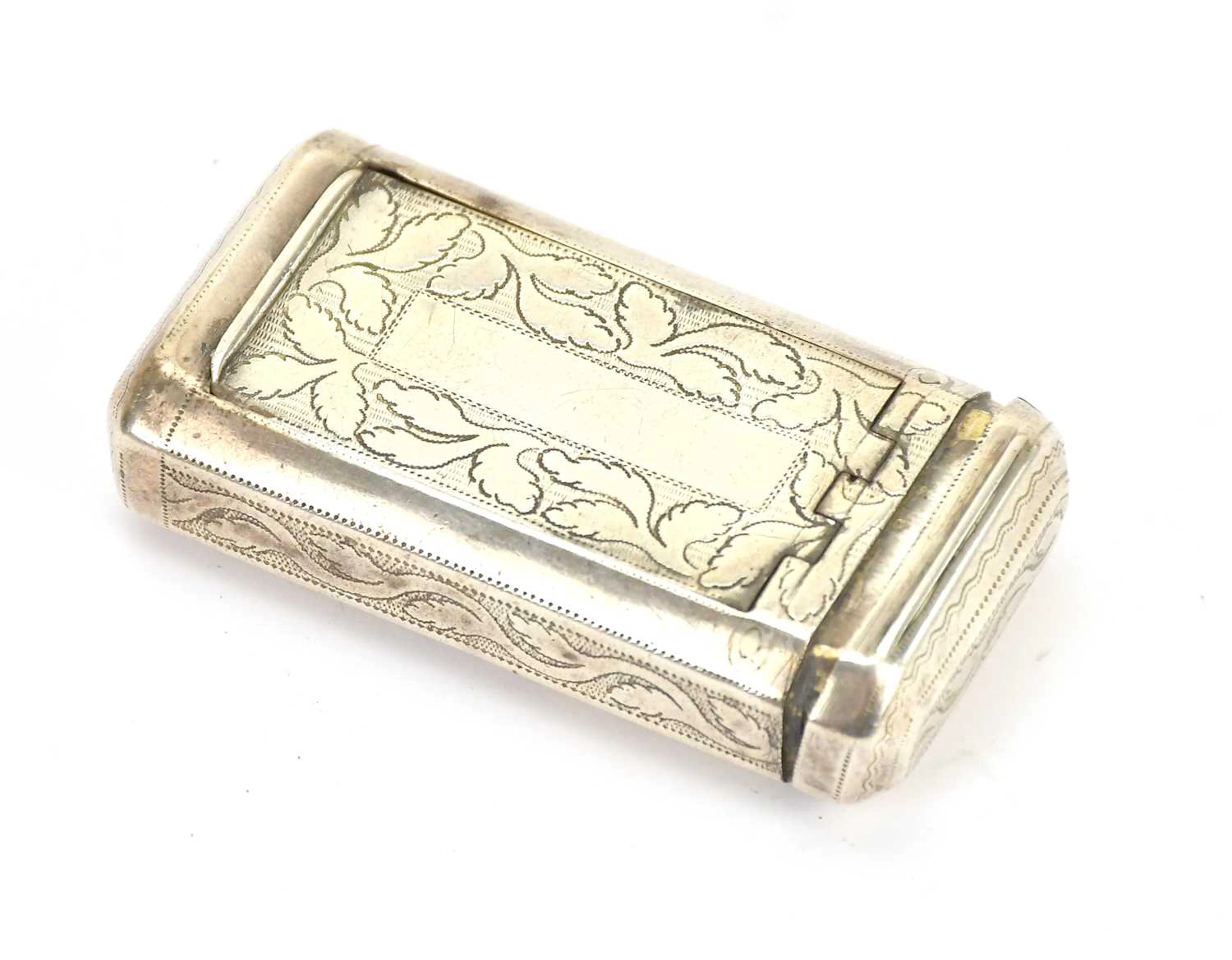 SAMUEL PEMBERTON; a George III hallmarked silver snuff box/vinaigrette