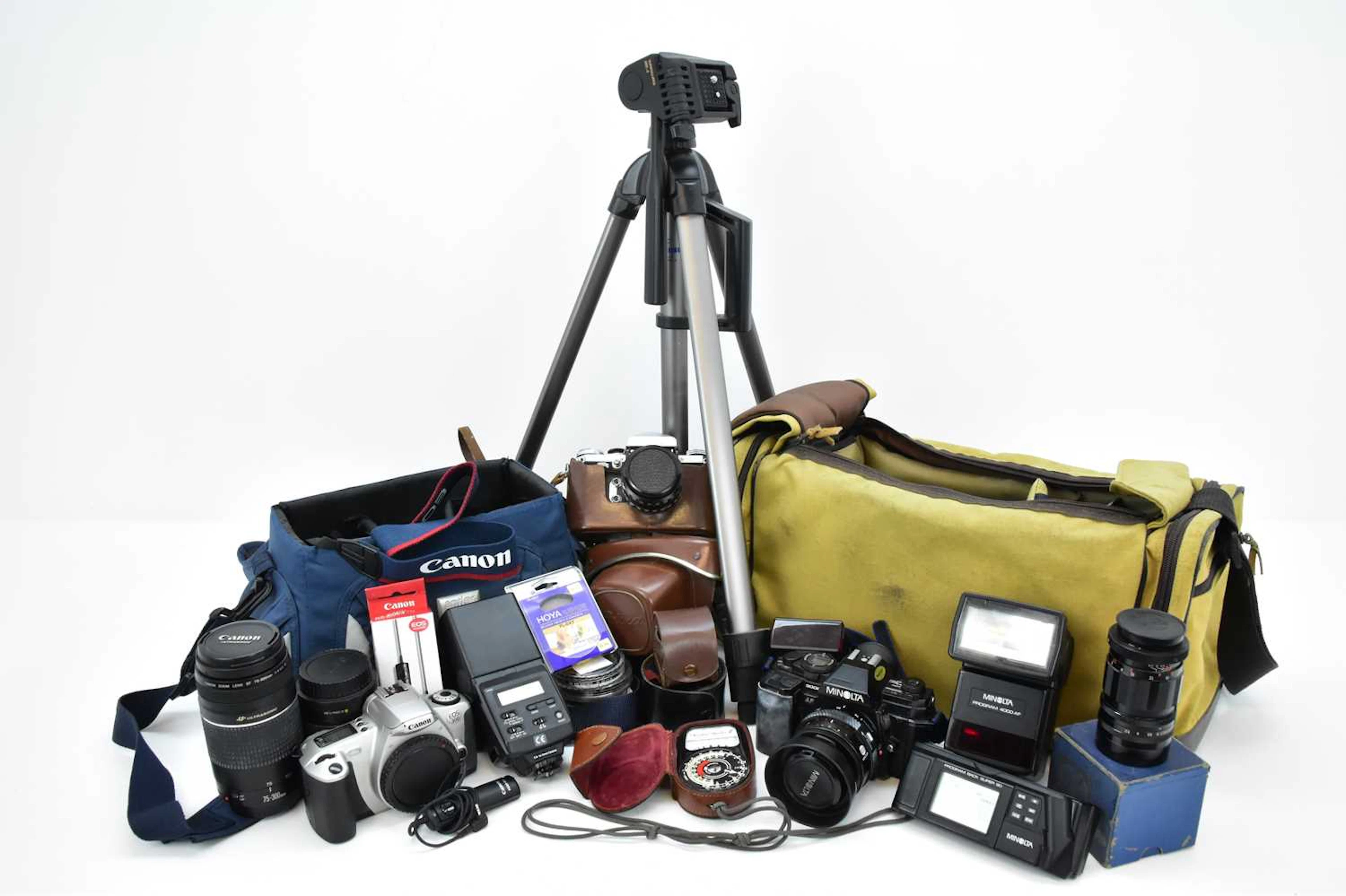 Various cameras including a Edixa Prismat