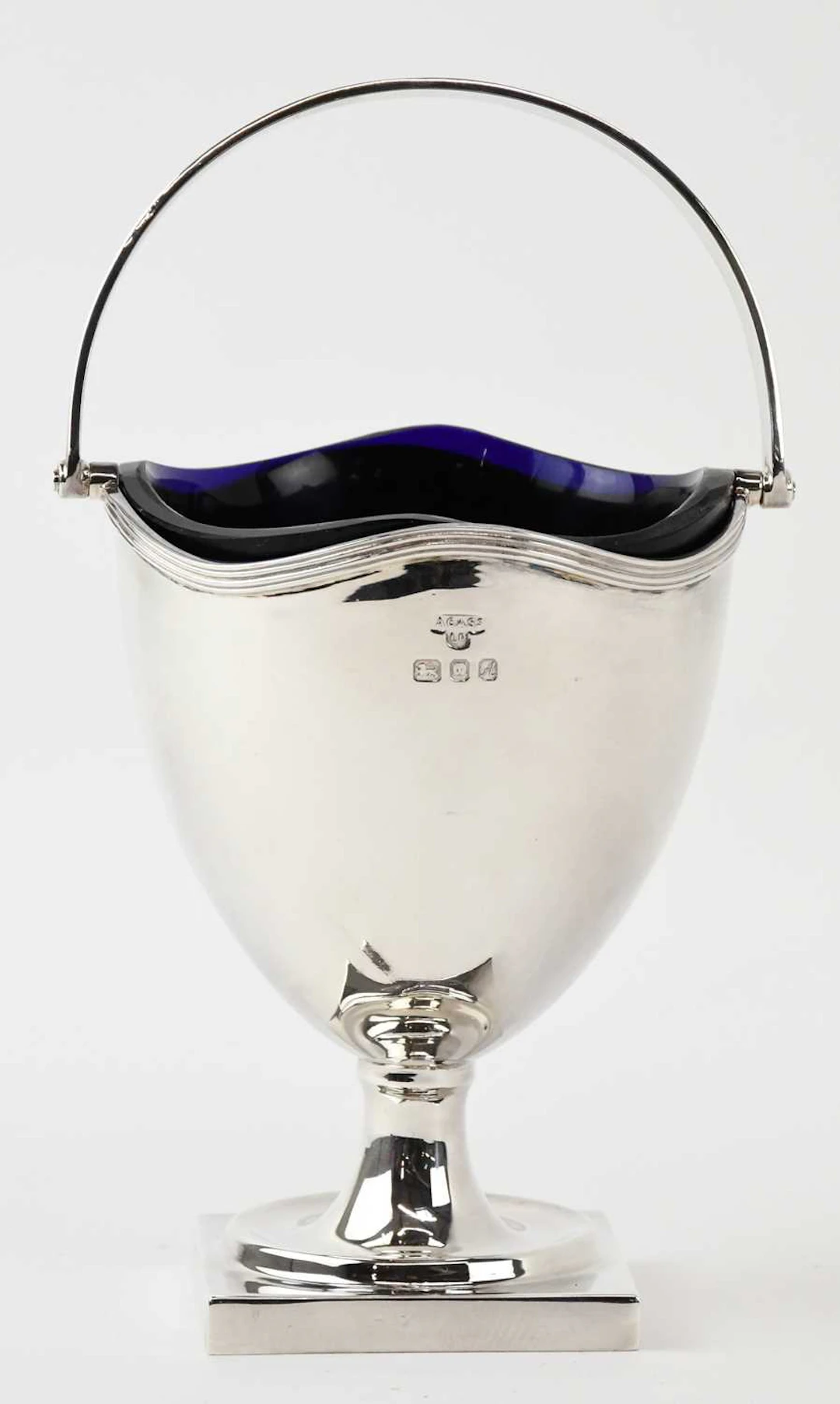 A CHICK & SONS LTD; an Elizabeth II hallmarked silver pedestal sugar basket