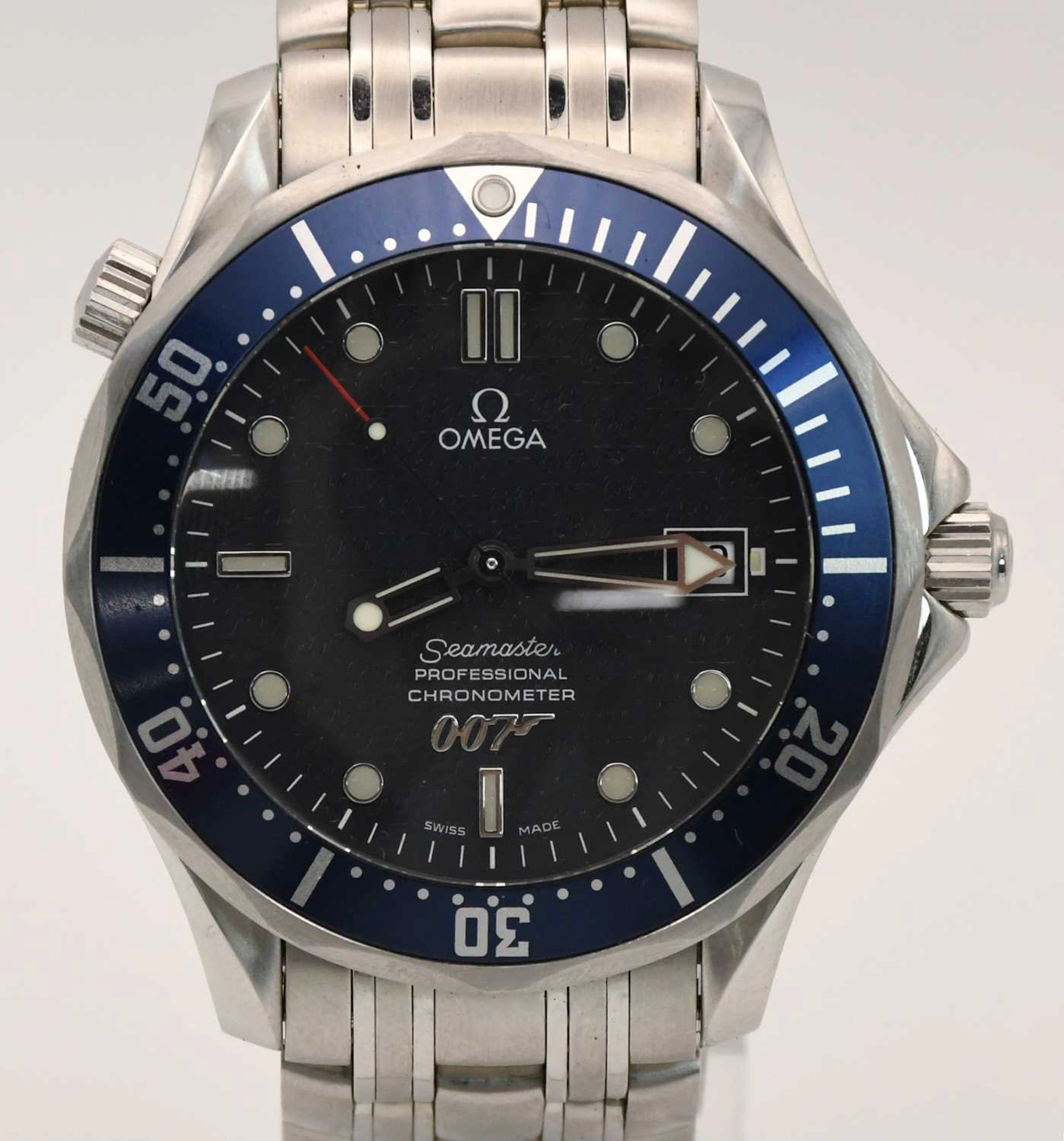 OMEGA; a gentleman's Seamaster sports wristwatch