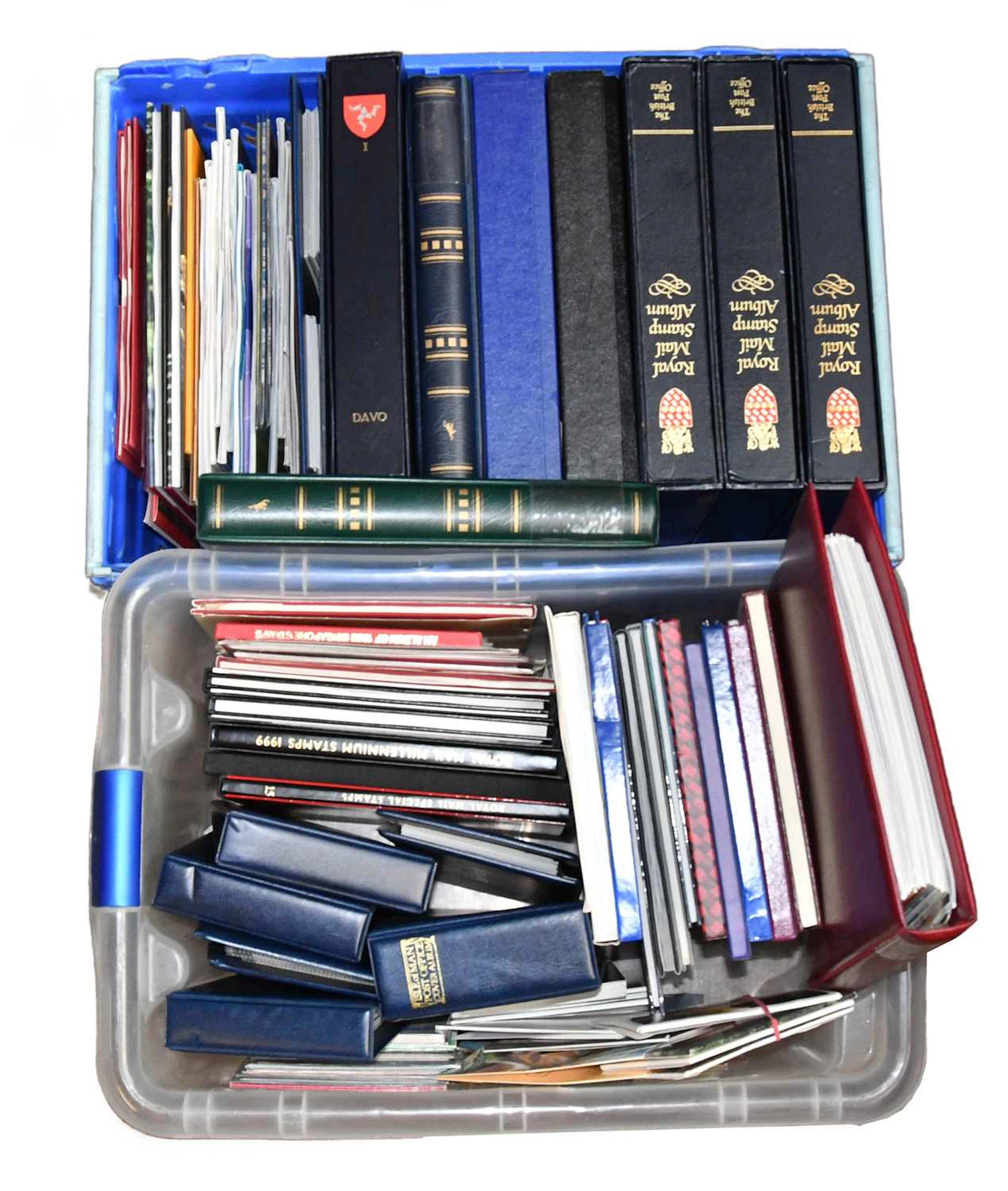 WORLD; an accumulation of modern year packs or books to 2000s including Portugal