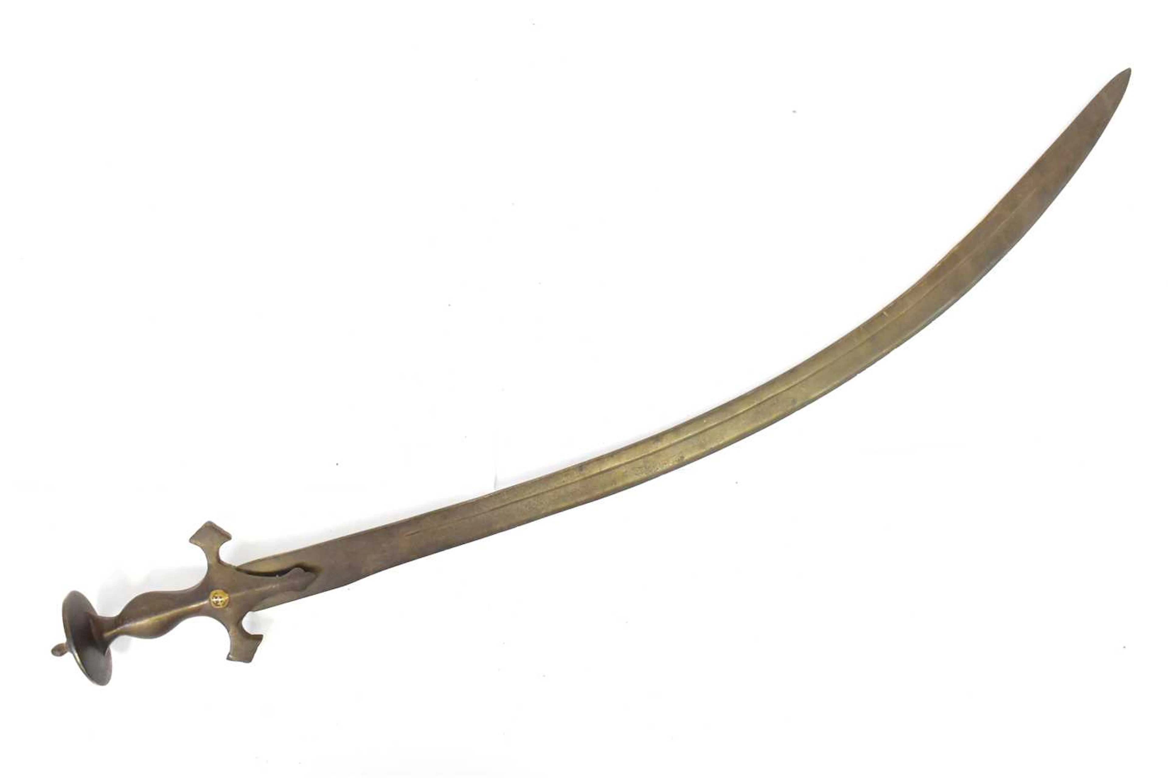 A vintage Indian tulwar sword with steel hilt