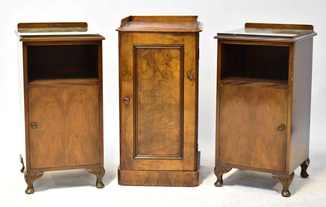 A Victorian walnut bedside cupboard