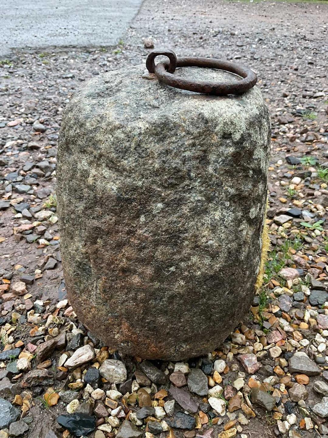 A granite tether stone