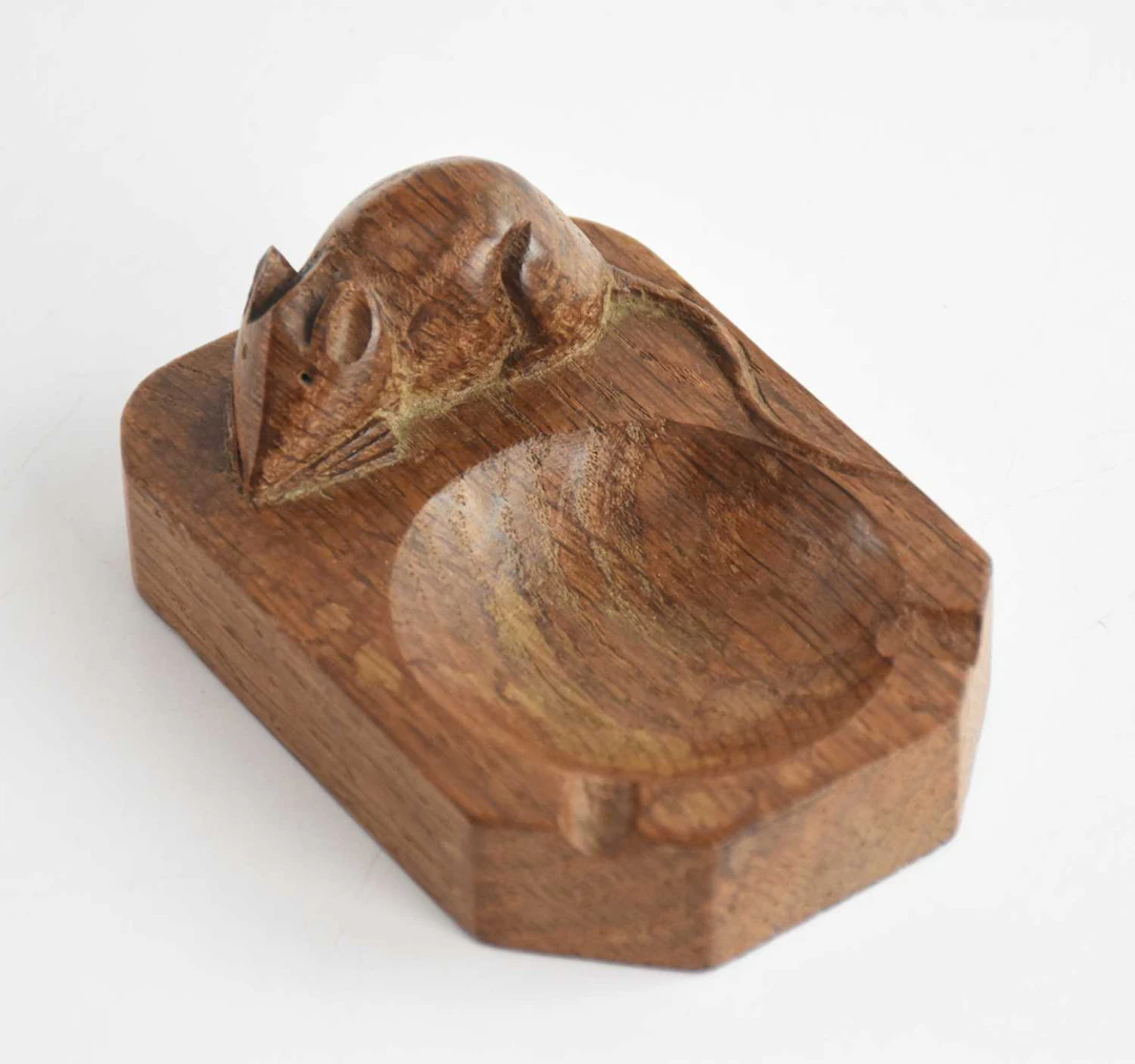 WORKSHOP OF ROBERT 'MOUSEMAN' THOMPSON; an ashtray of shaped rectangular form