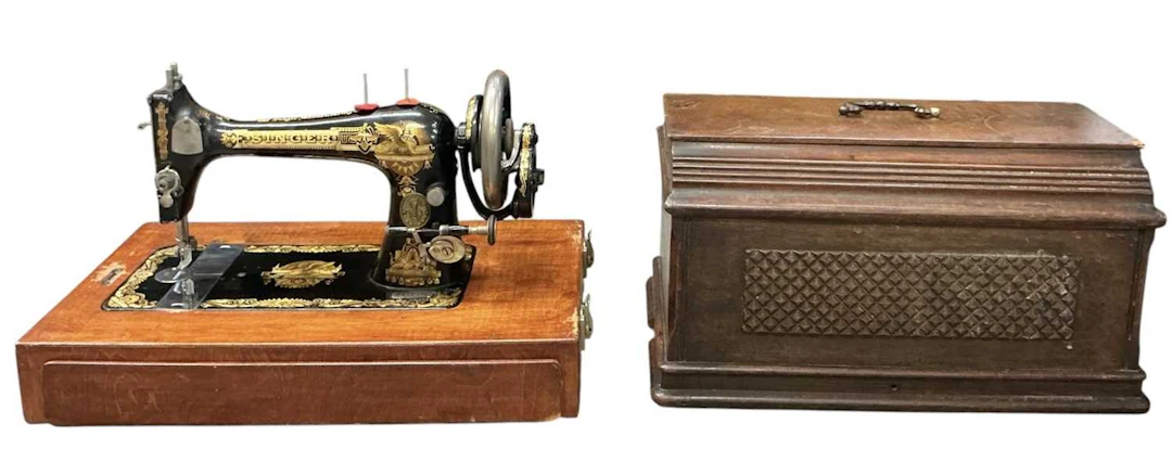 An early 20th century cased Singer sewing machine