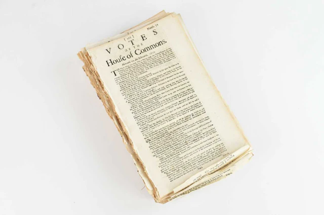A collection of early 18th century Votes of the House of Commons