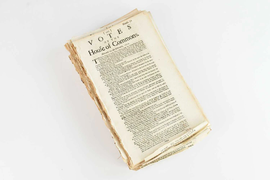 A collection of early 18th century Votes of the House of Commons